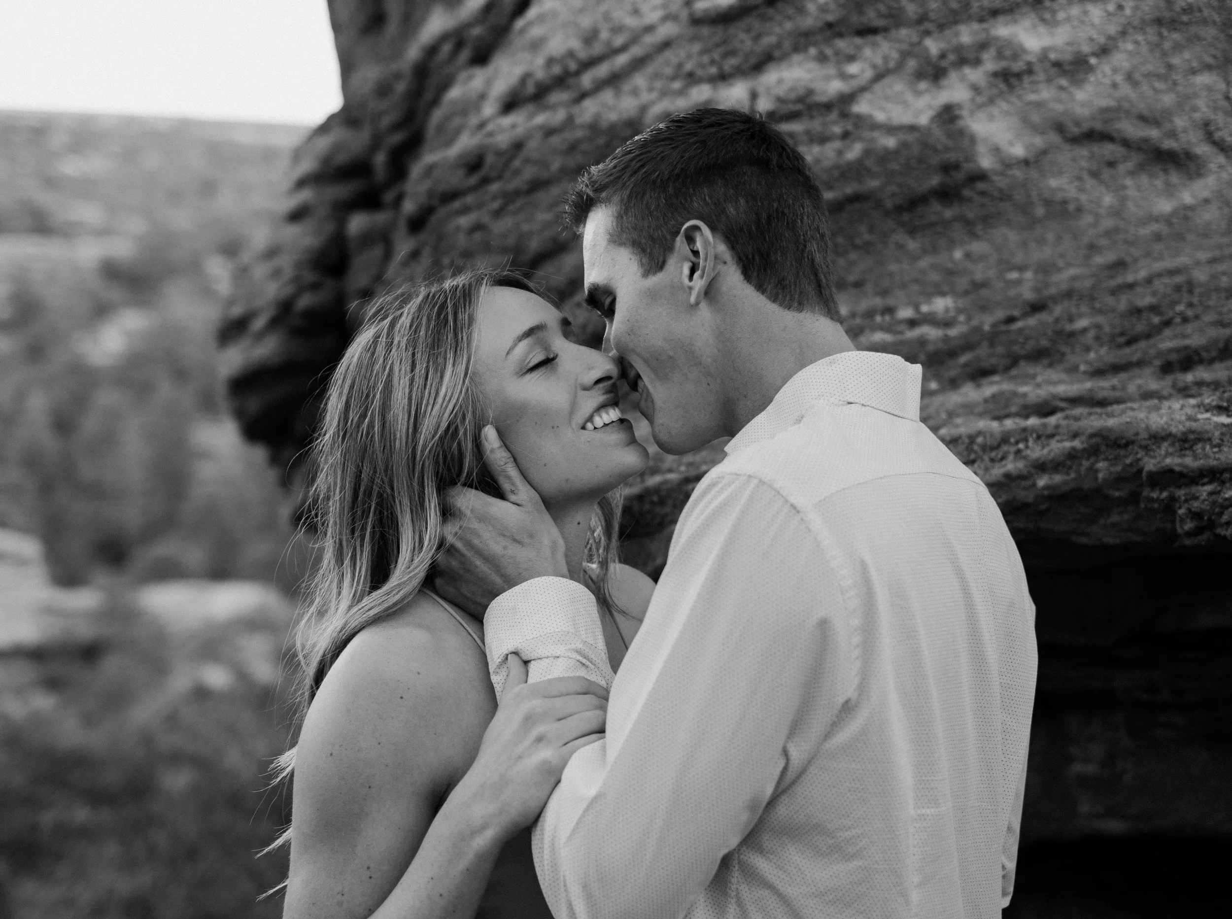  Colorado Springs elopement at Garden of the Gods. Elopement and wedding photos at Garden of the Gods. Colorado elopement locations.  