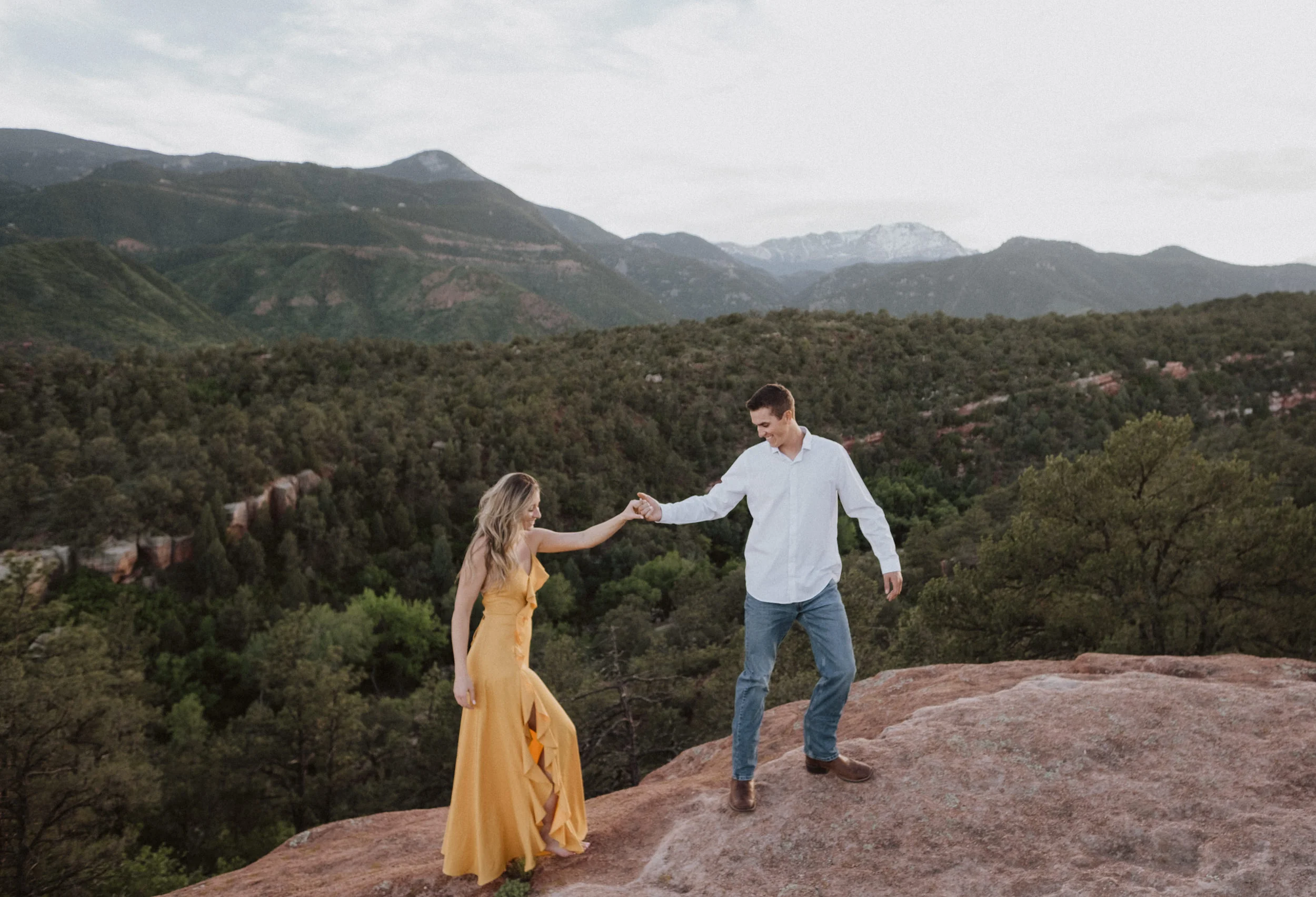  Garden of the Gods wedding photos. Intimate wedding photographer. Colorado wedding and elopement photographer.  