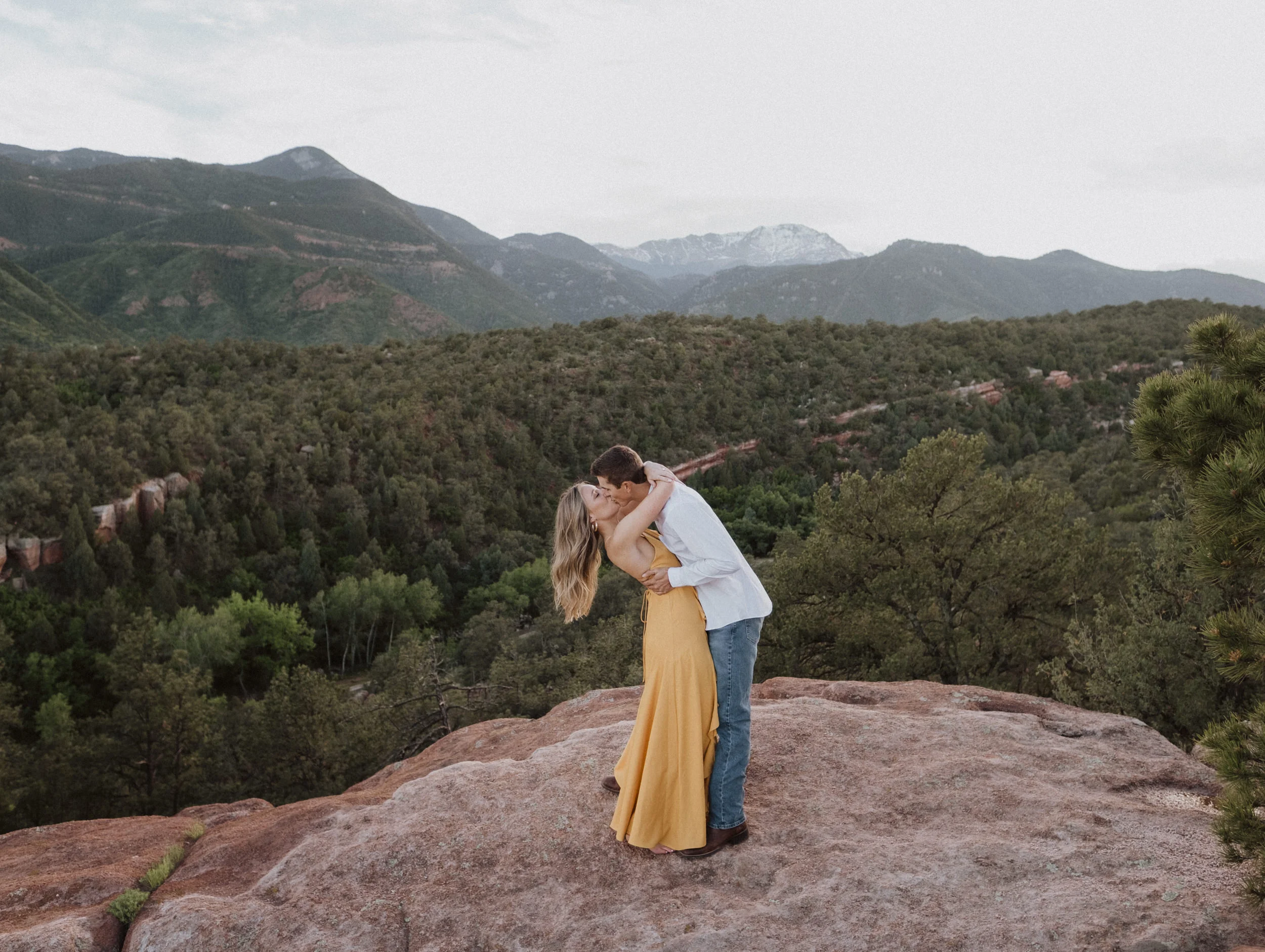  Colorado based elopement and wedding photographer. Colorado Springs elopement locations. Garden of the Gods wedding photos.  