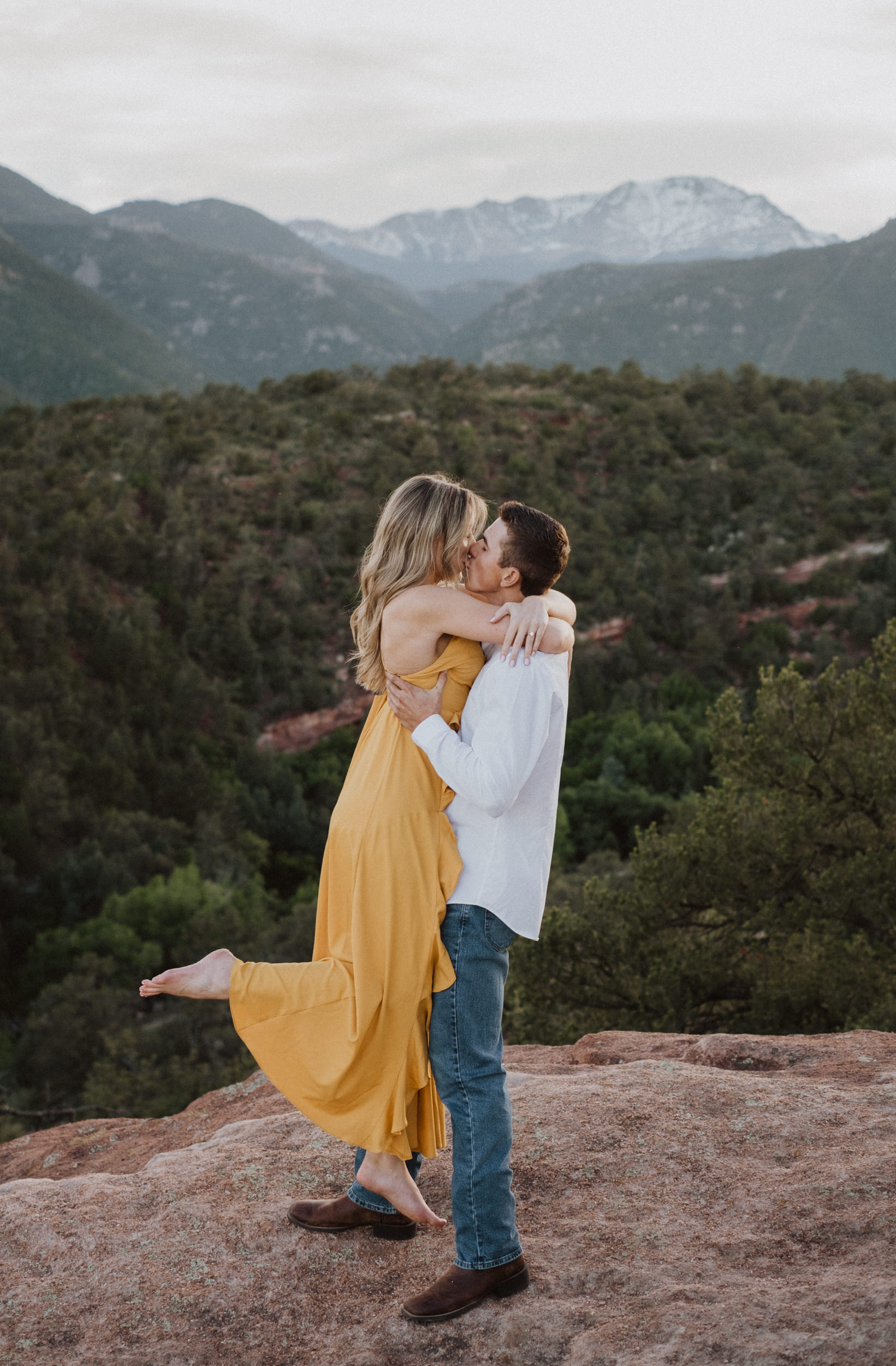  Colorado mountain engagement session. Garden of the Gods adventure engagement session. Engagement photo dress ideas. Colorado wedding photographer. Denver based elopement and wedding photography.  