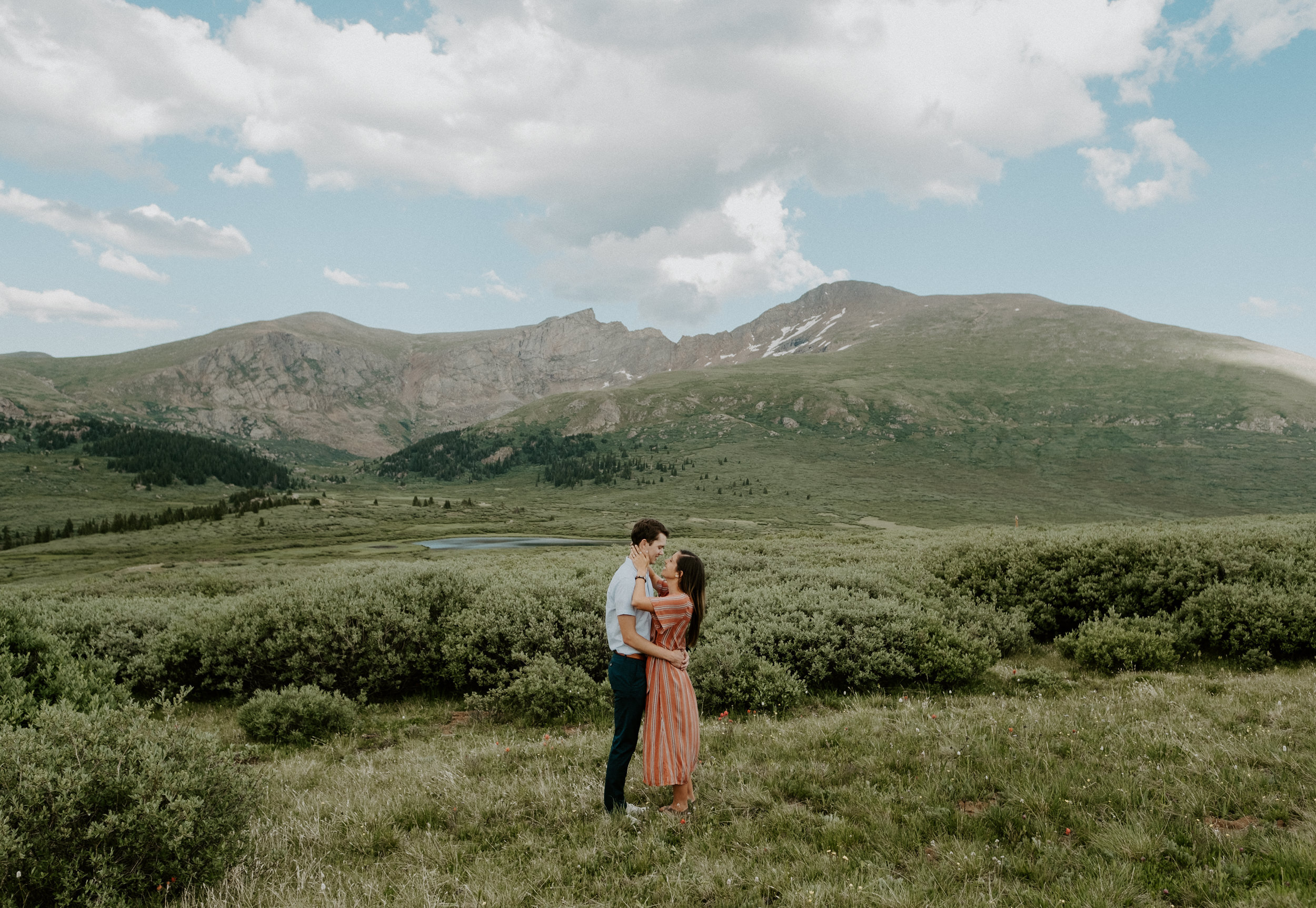  Colorado engagement session photographer. Guanella Pass engagement session. Mountain engagement photo ideas. Colorado wedding photographer. Denver wedding photography. Colorado elopement photographer. Georgetown, Colorado sunset engagement session. Mountain engagement in Georgetown at Guanella Pass. 
