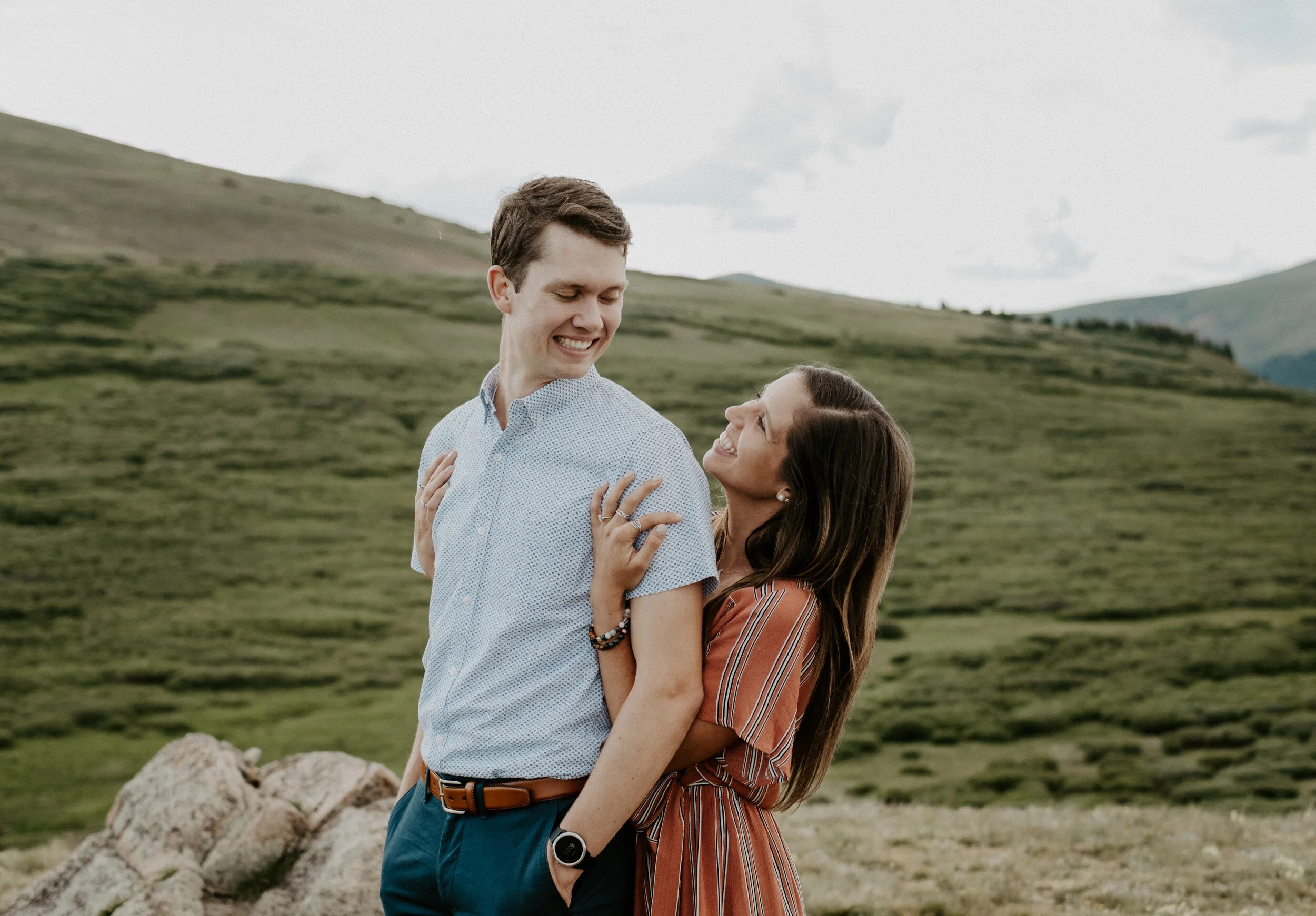  Mountain engagement photos in Georgetown, Colorado. Guanella Pass engagement photos. Georgetown, Colorado wedding photographer.. Colorado mountain engagement photos. Sunset engagement session. Engagement session outfit ideas. Colorado mountain engagement session. Colorado wedding and elopement photographer. Denver wedding photography. 