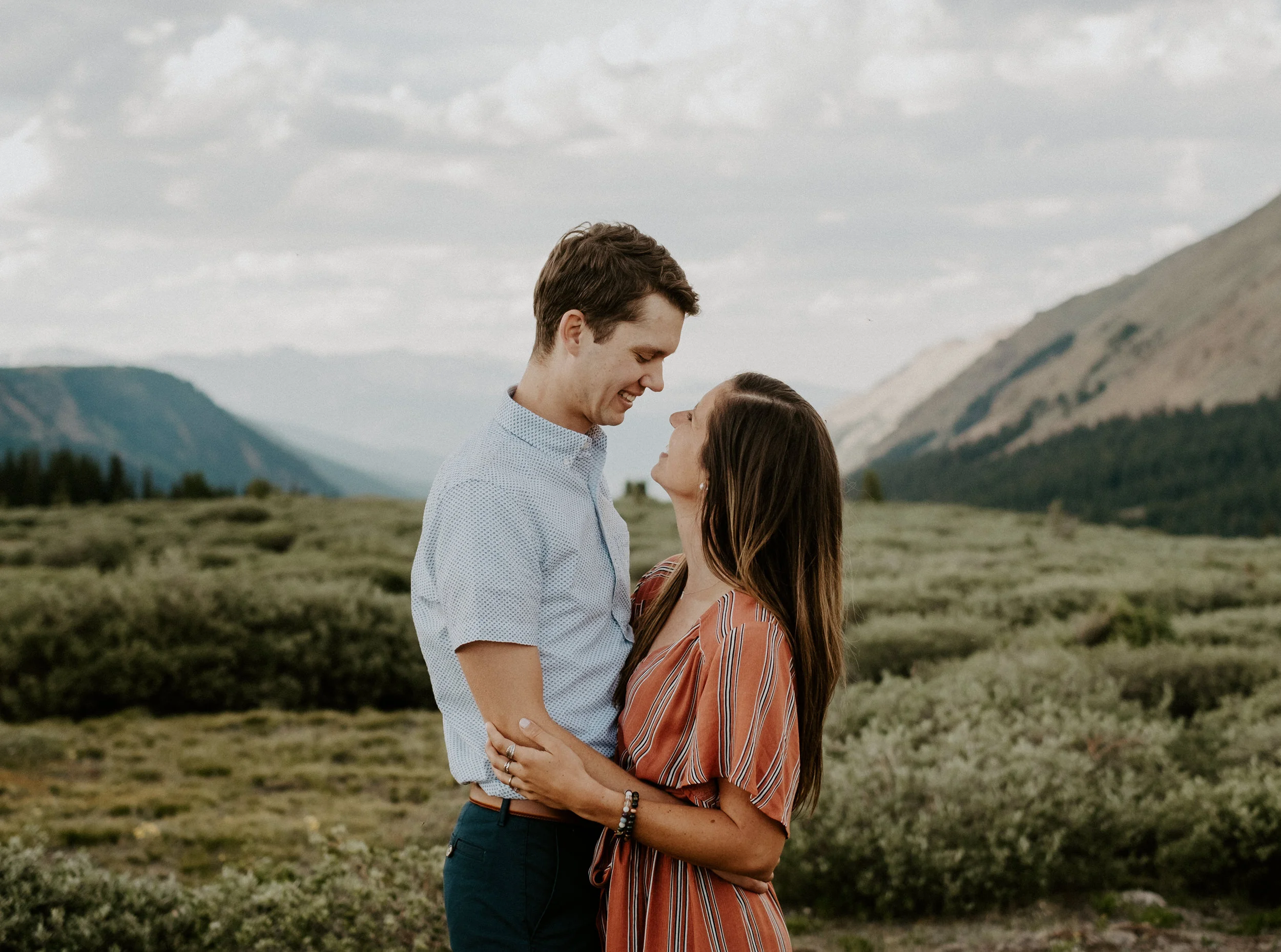  Colorado adventure engagement photos. A Guanella Pass engagement session in Georgetown, Colorado. Engagement photo outfit inspiration. Fall engagement photos in Colorado. Colorado adventure engagement session. Colorado engagement photographer. Fall engagement shoot inspiration. Colorado wedding and elopement photographer. Colorado mountain wedding photographer. 