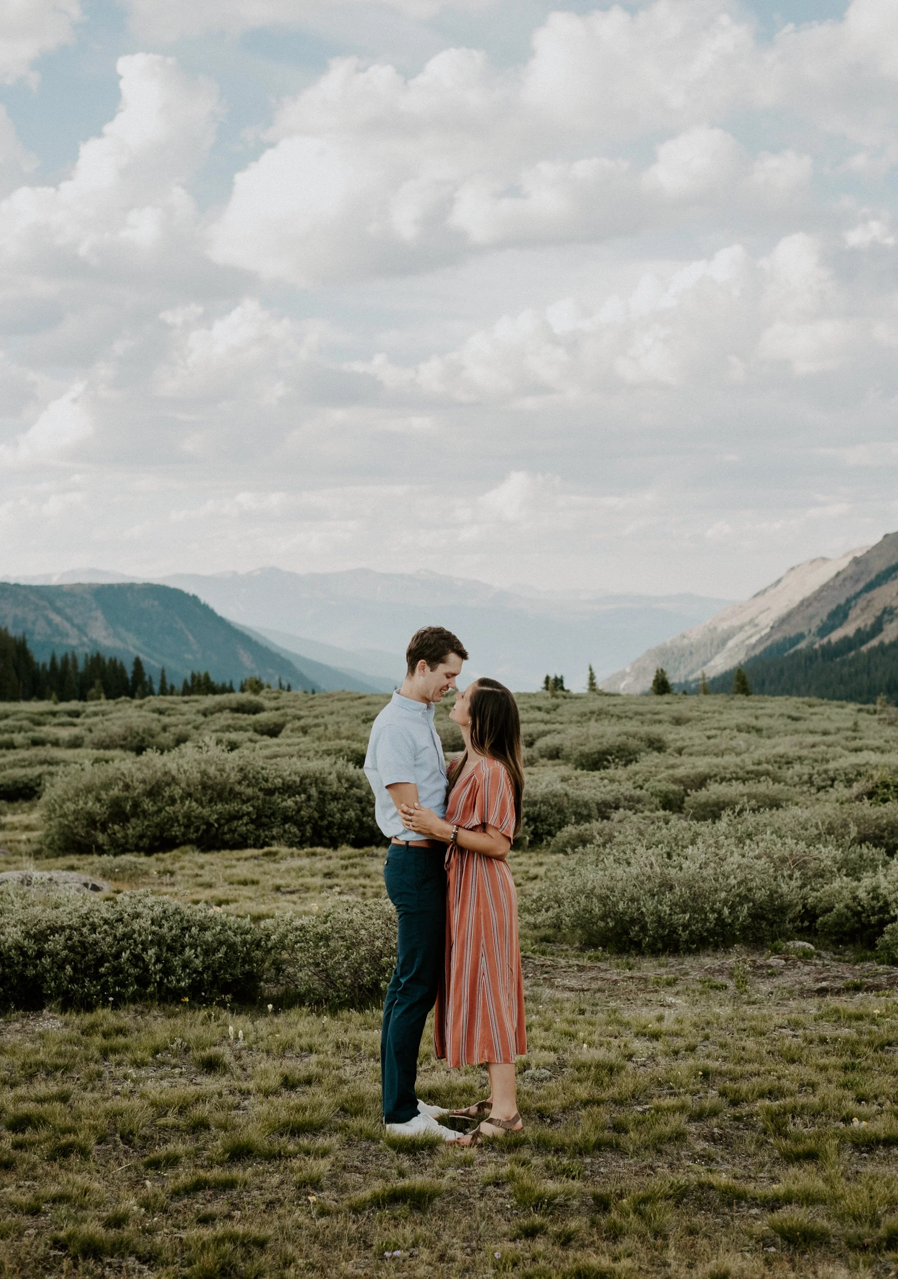  Colorado sunset engagement session. Denver wedding and elopement photographer. Guanella Pass engagement session in Georgetown, Colorado. Engagement photo inspiration. Fall engagement photos in Colorado. Colorado adventure engagement session. Colorado engagement photographer. Fall engagement shoot inspiration. Colorado wedding and elopement photographer. Colorado mountain wedding photographer. 