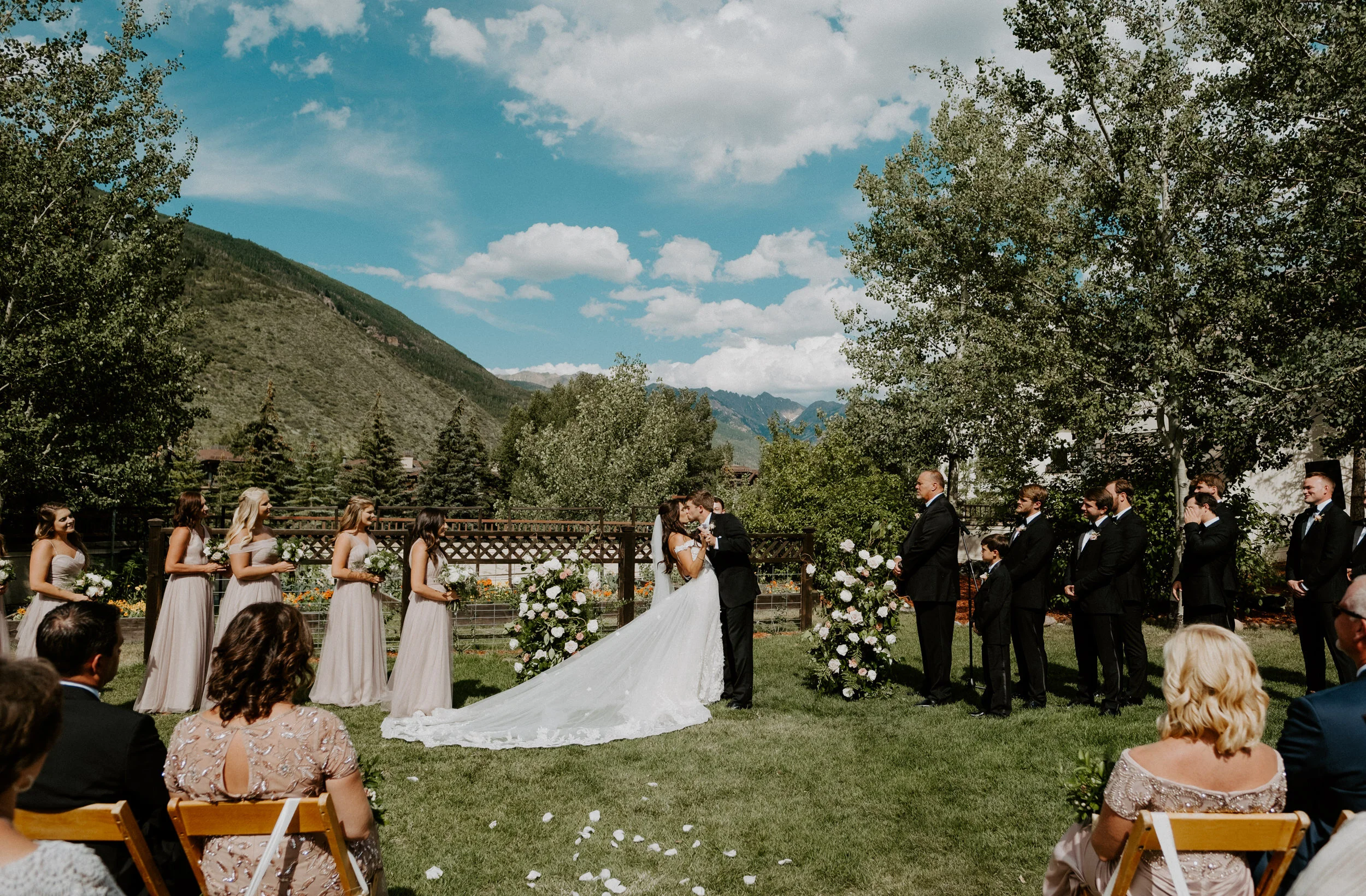 A VAIL, COLORADO WEDDING AT LARKSPUR EVENTS &amp; DINING 