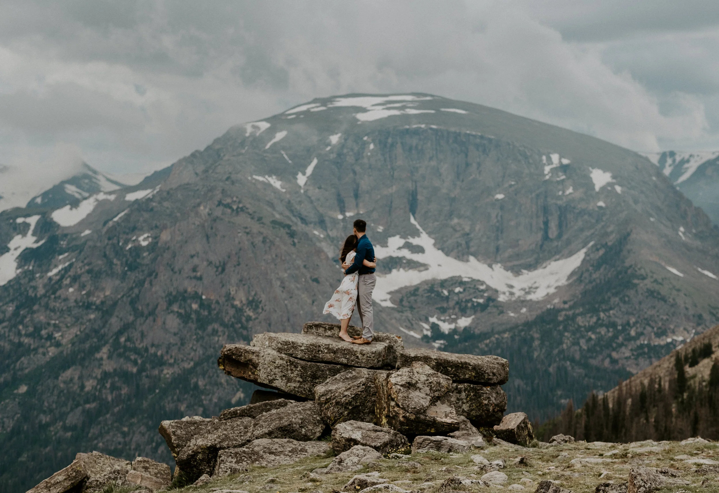  Trail Ridge Road engagement session. Rocky Mountain National Park engagement photos. Estes park engagement session. Colorado elopement photographer. Rocky Mountain National Park elopement photographer. National Park engagement session. Colorado mountain engagement photos. Save the date inspiration. Engagement session outfits. 