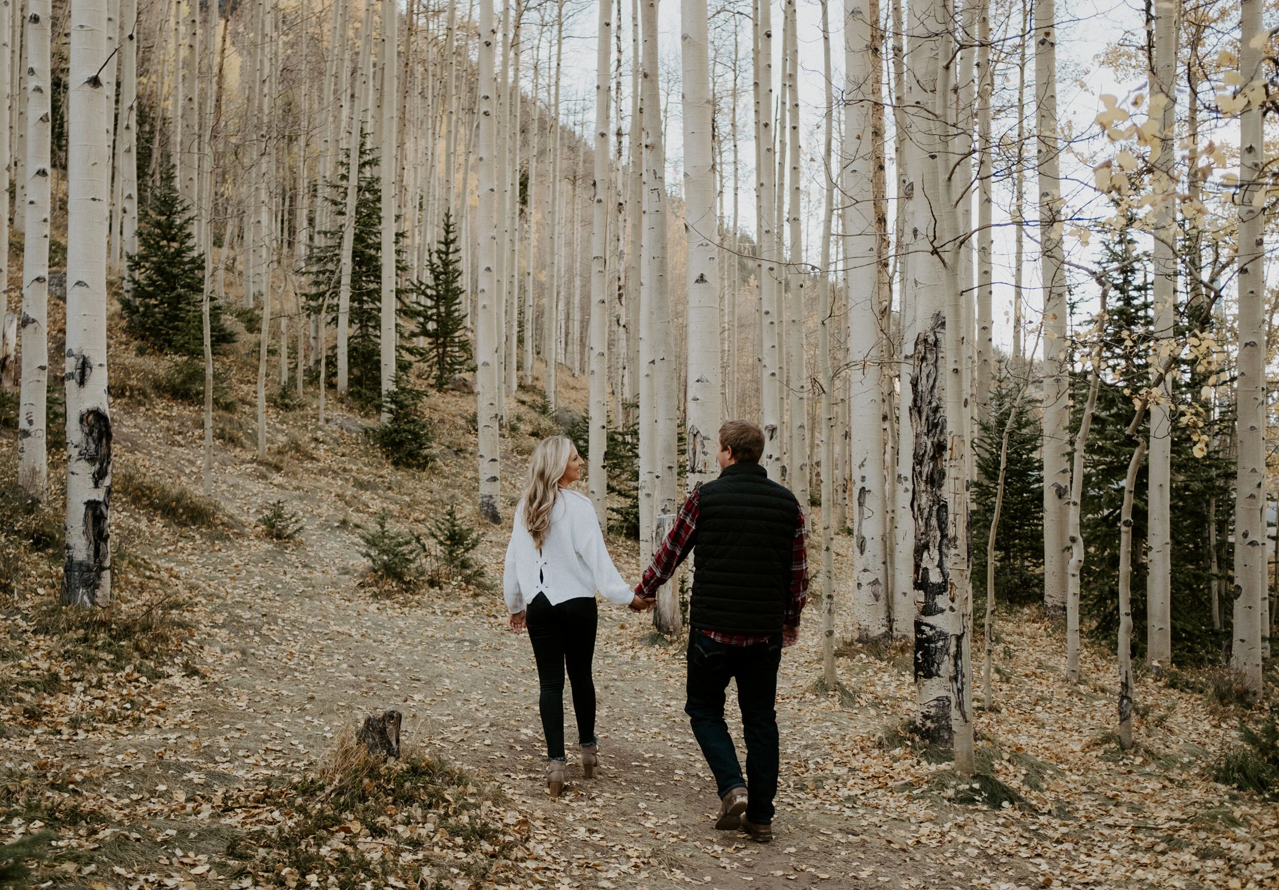  Guanella Pass Engagement Session. Colorado wedding photographer. Colorado engagement photos. Colorado wedding photography. Fall engagement session at Guanella Pass. Fall engagement photo inspiration. Engagement session outfit ideas. Colorado elopement photographer. Engagement shoot at Guanella Pass in Georgetown, Colorado. 
