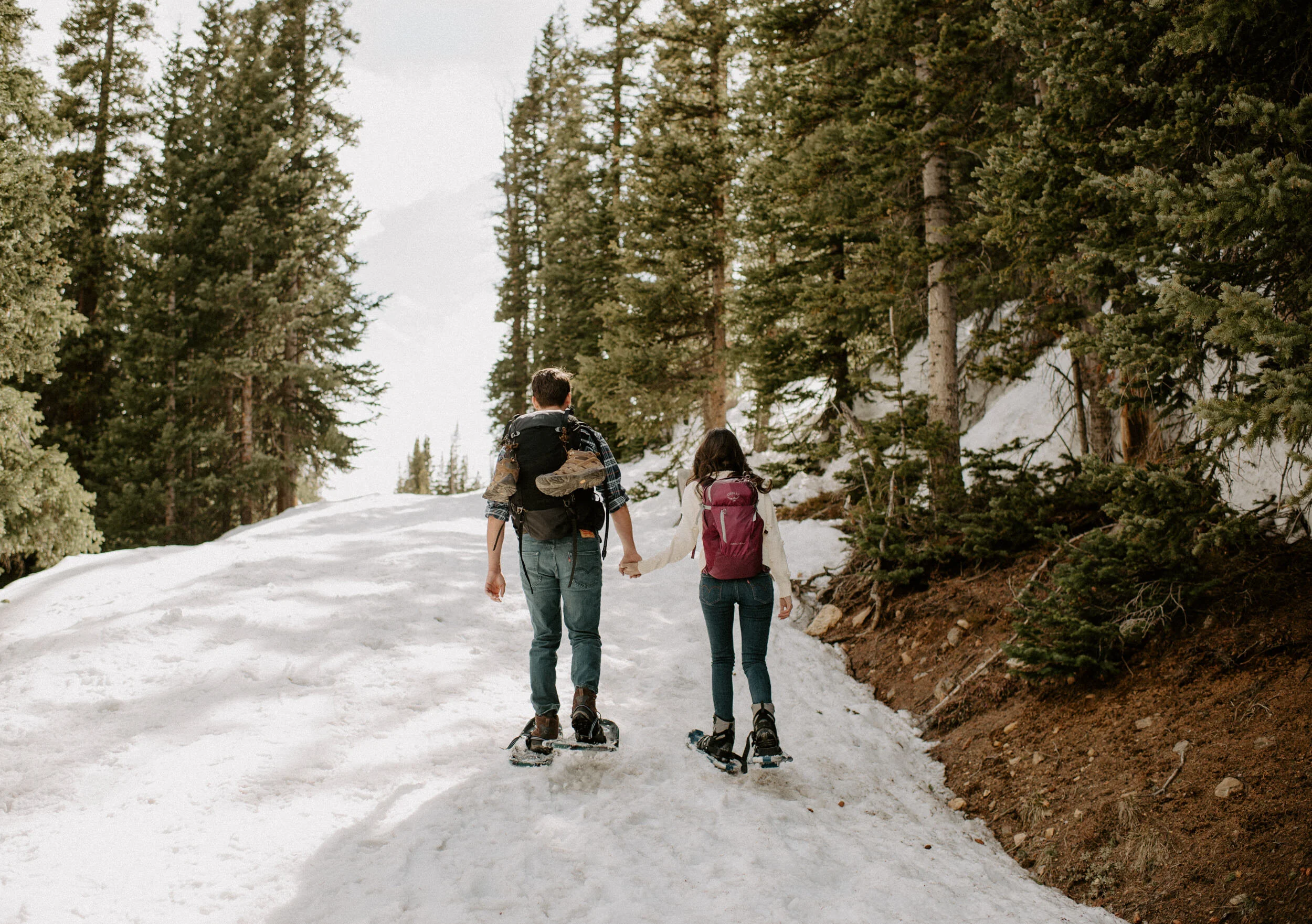  Winter Park, Colorado engagement session. Colorado engagement photos. Colorado engagement session photography. Alyssa Carpenter Photo. Engagement session outfit ideas. Adventure engagement session.  
