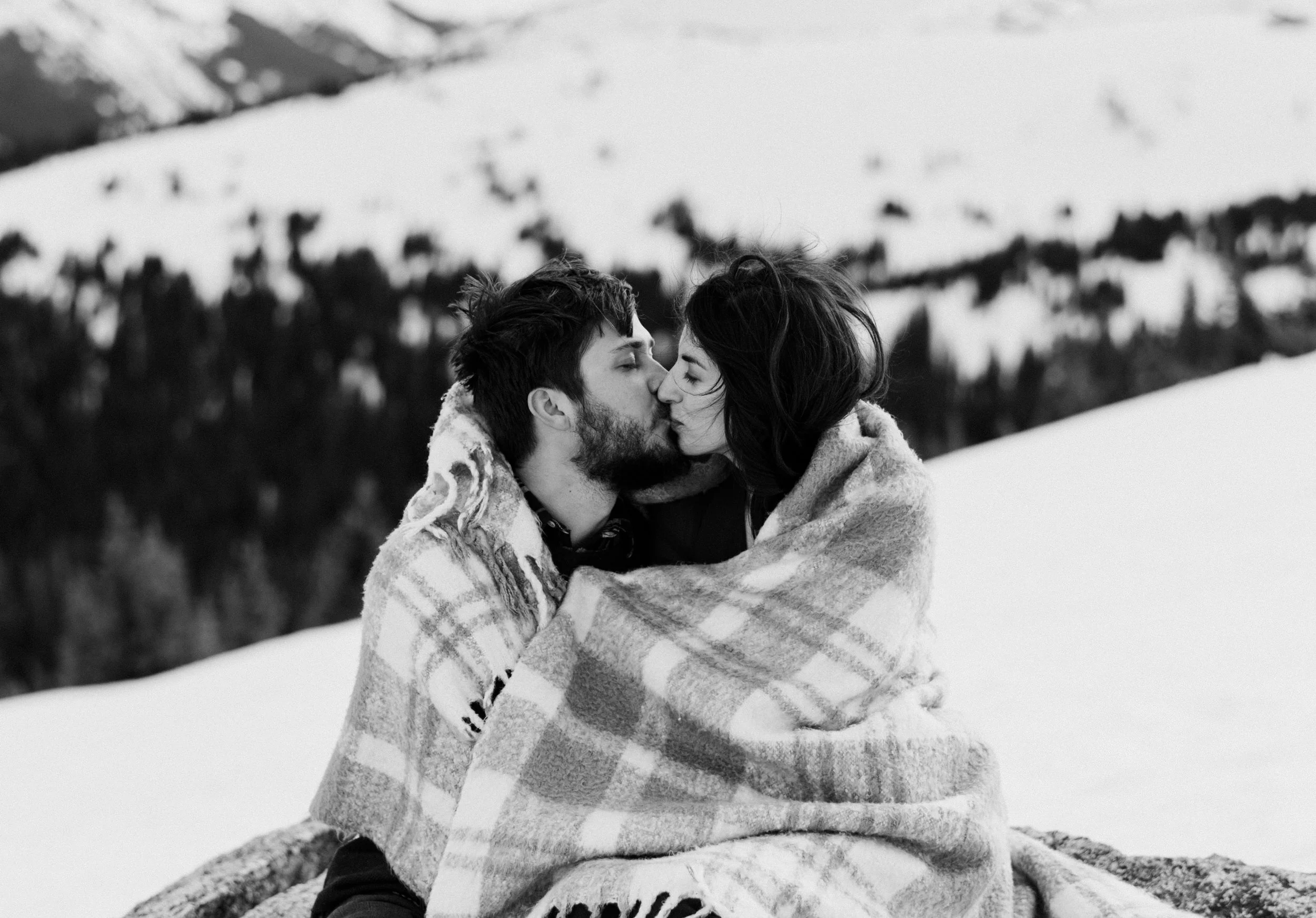  Colorado engagement and wedding photography. Engagement session outfit inspiration. Winter engagement session. Winter Park, Colorado wedding photographer. Alyssa Carpenter Photo.  Colorado mountain engagement session. Colorado elopement photographer.  