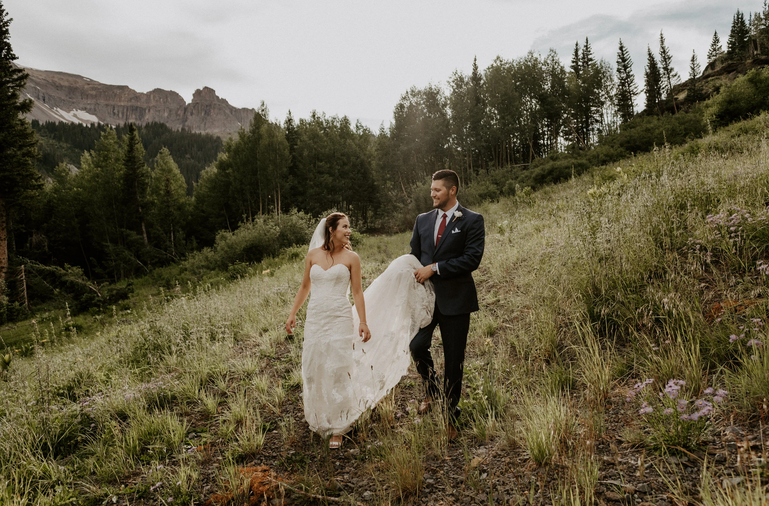 AN INTIMATE MOUNTAIN ELOPEMENT IN OURAY, COLORADO