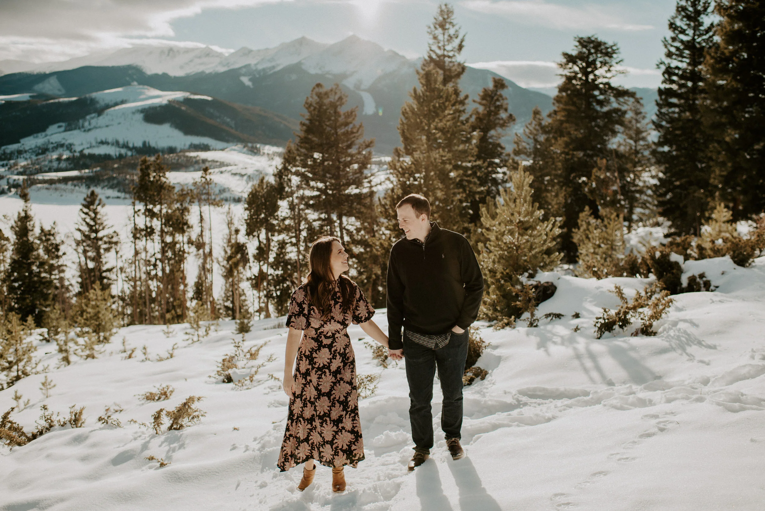  Colorado mountain engagement session at Sapphire Point in Dillon, Colorado. Colorado mountain wedding and elopement photographer. Snowy engagement session. Winter save the date ideas.  