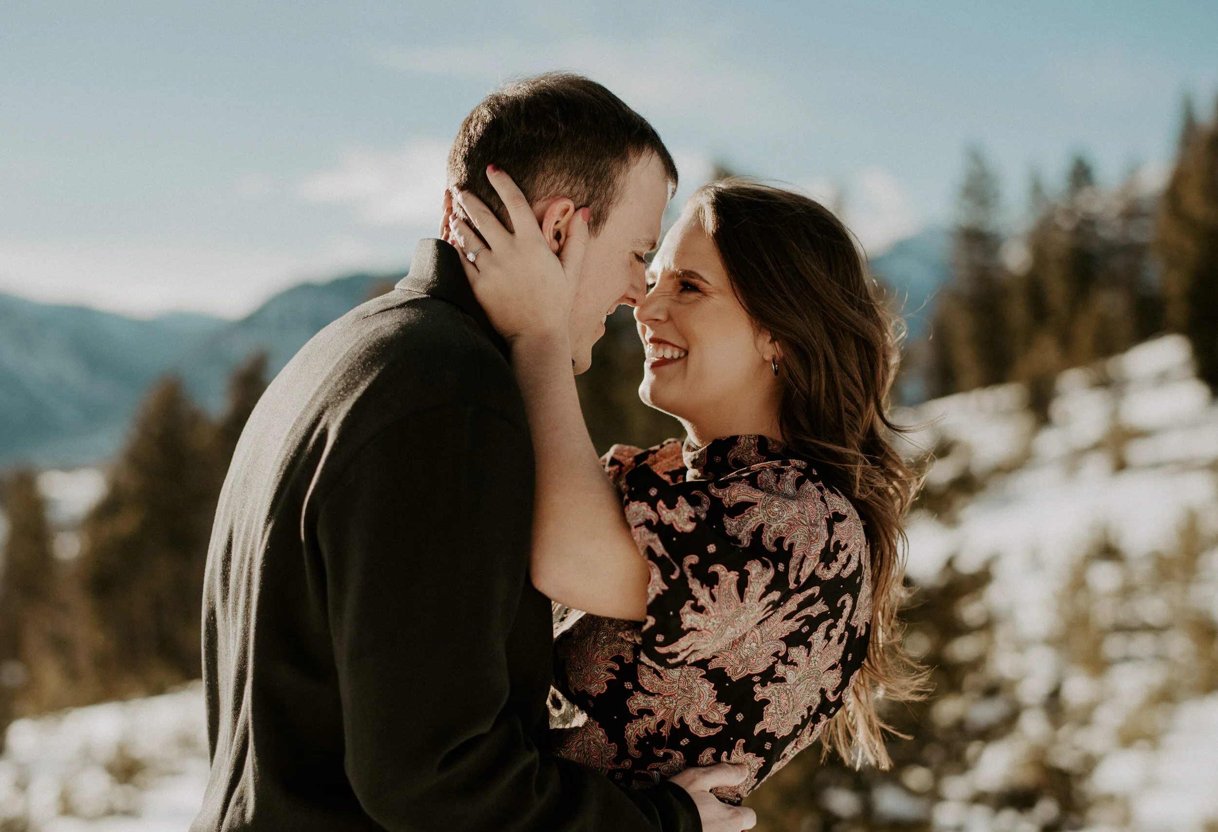  Sapphire Point engagement session. Winter engagement photos. Snowy engagement photo inspiration. Lake Dillon engagement session. Colorado wedding photographer. Colorado elopement photography.  