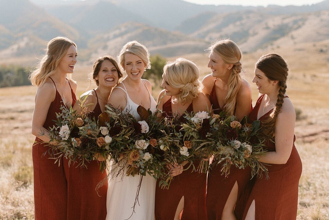 Happy National Women&rsquo;s Day! Thankful for a career that constantly surrounds me with strong, empowering, badass ladies. 😘
&bull;
&bull;
&bull;
&bull;
&bull;
&bull;
&bull;
&bull;
&bull;
&bull;
&bull;
#coloradoweddingphotographer #coloradowedding