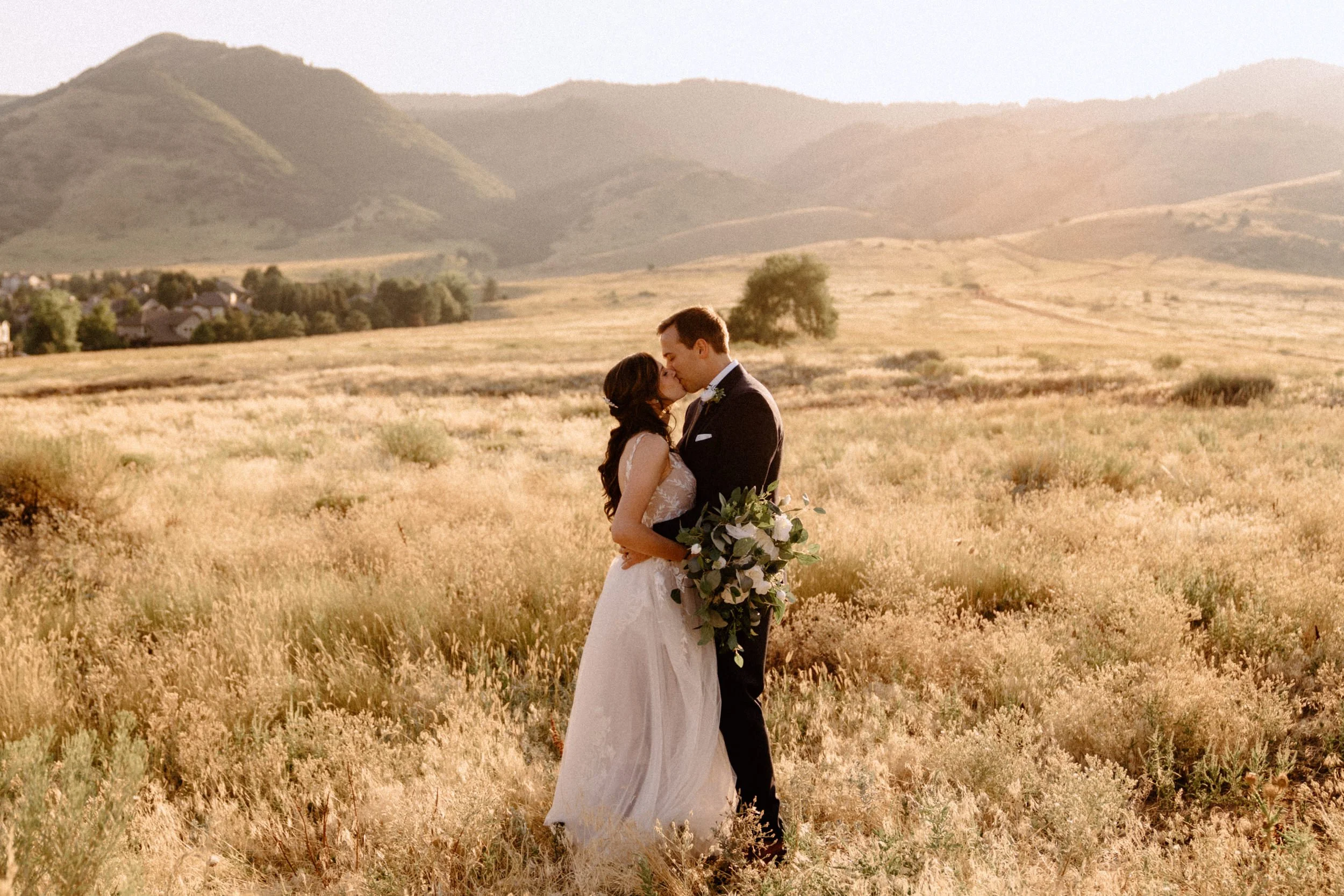 A LITTLETON, COLORADO WEDDING AT THE MANOR HOUSE
