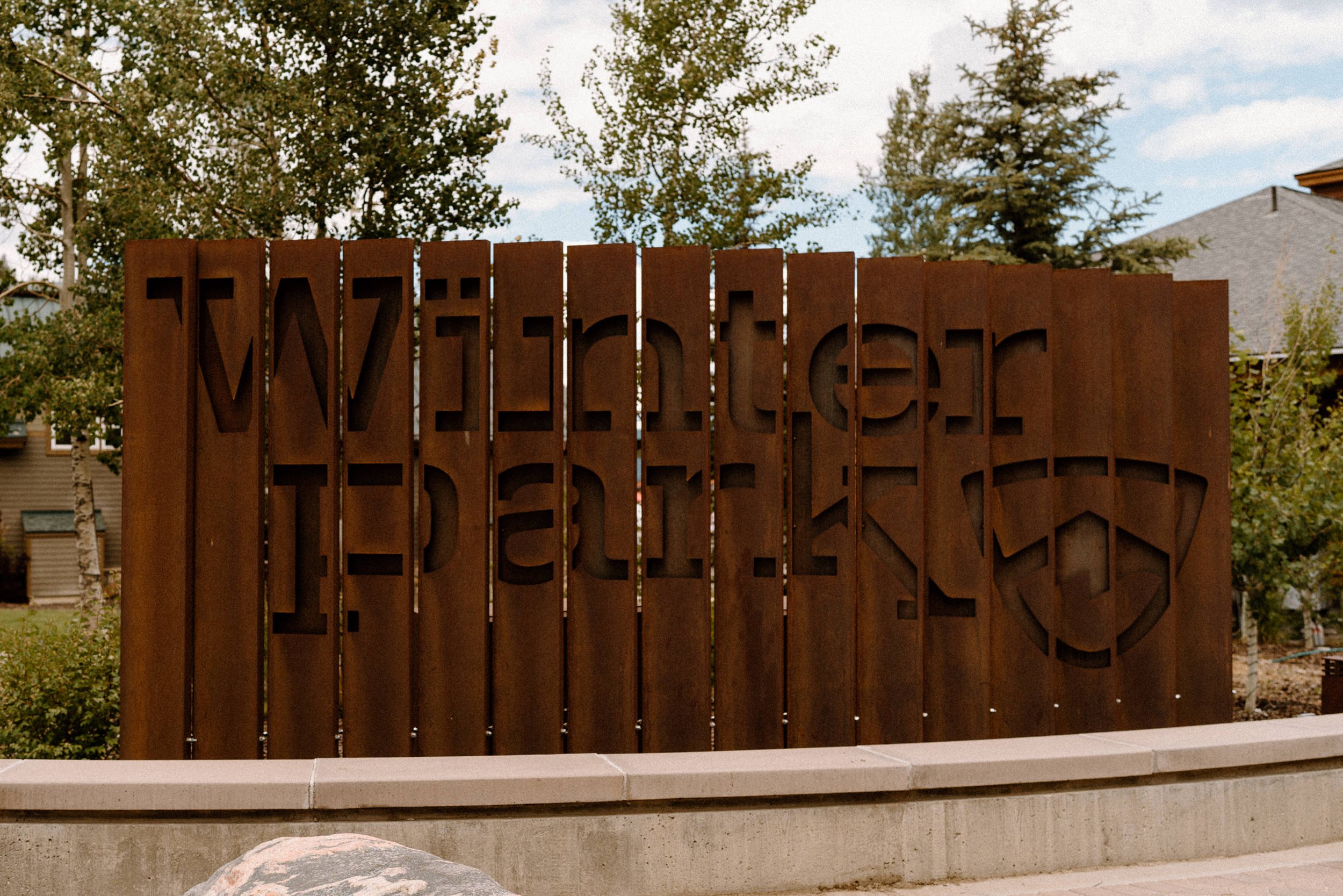 Large iron sign that reads "Winter Park"