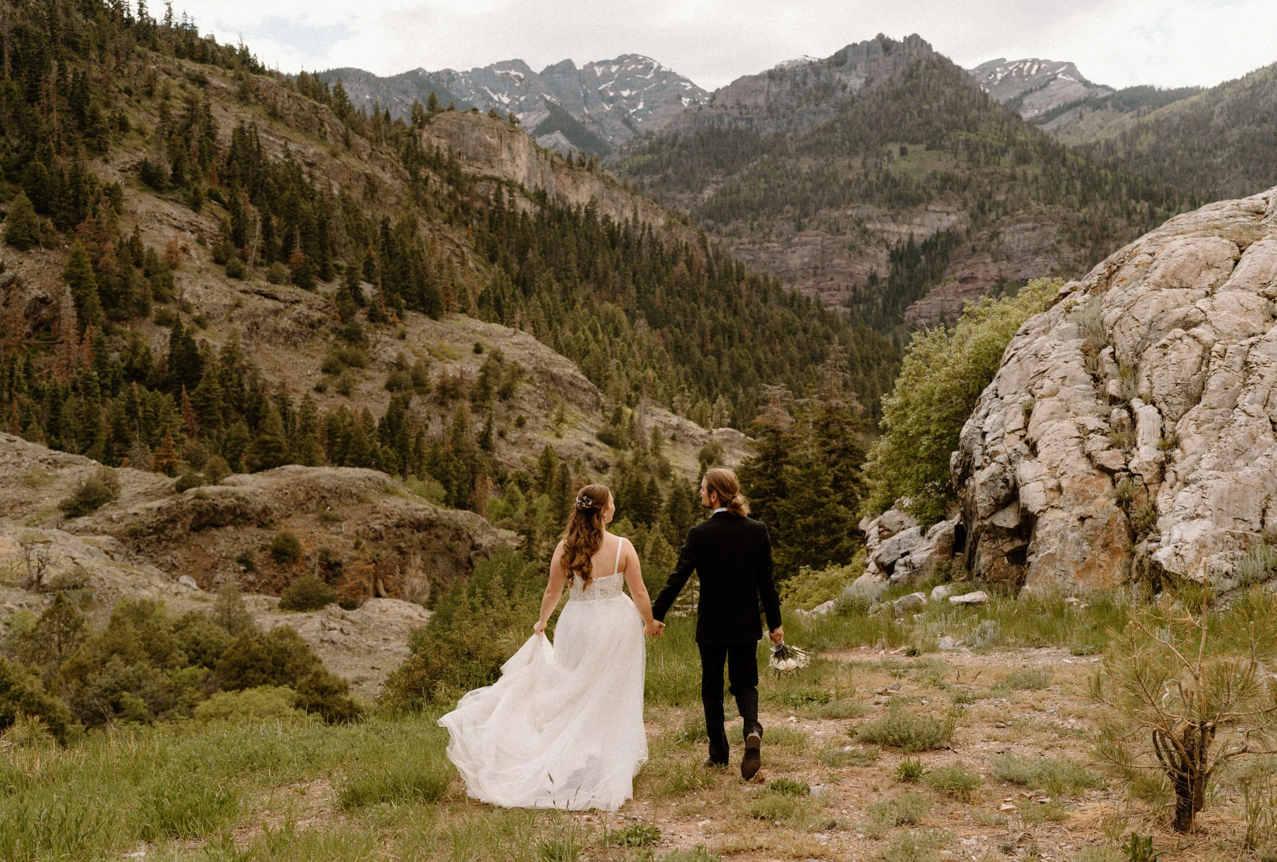 AN ADVENTUROUS MOUNTAIN ELOPEMENT IN OURAY, COLORADO