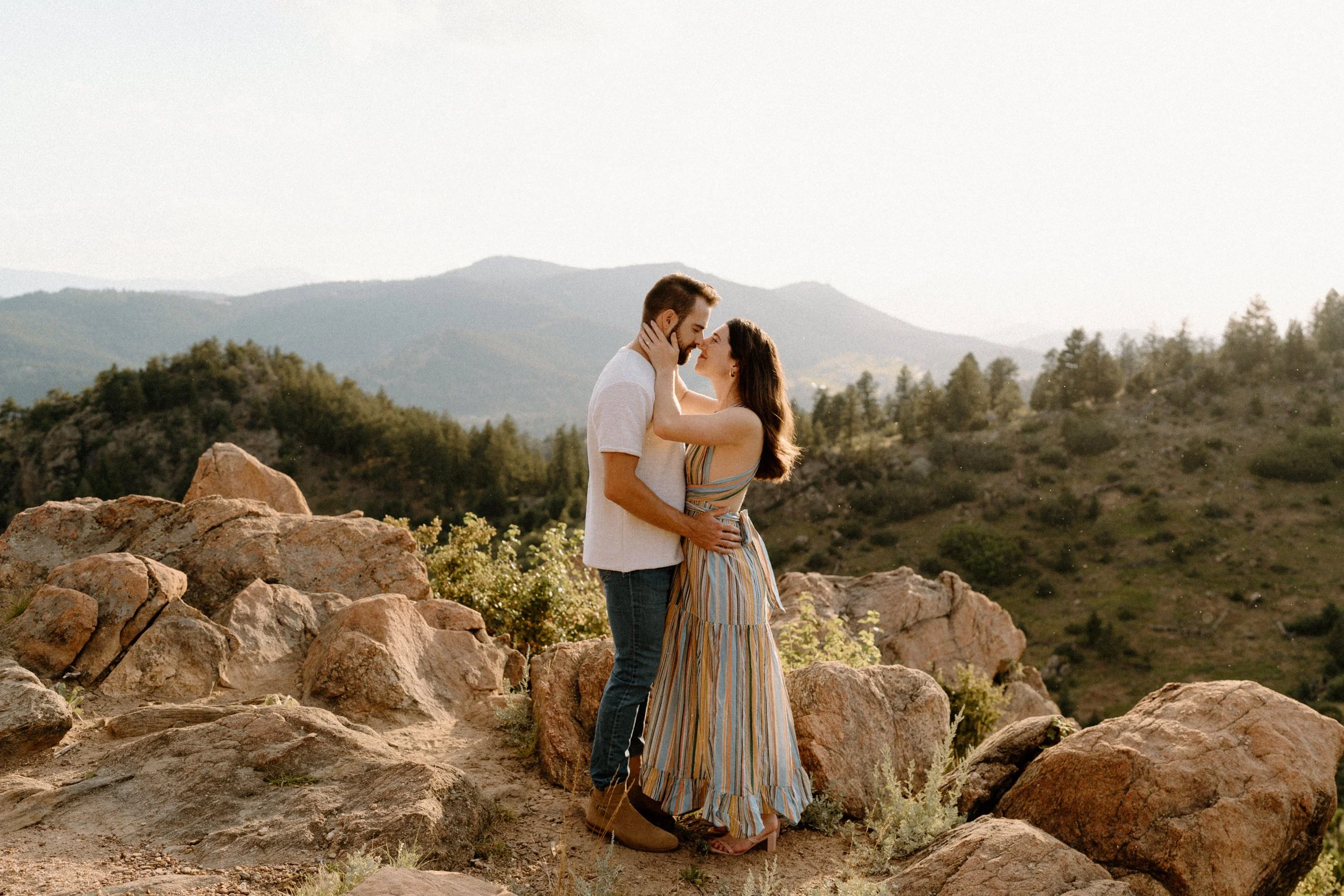 A SUMMER ENGAGEMENT SESSION AT MOUNT FALCON