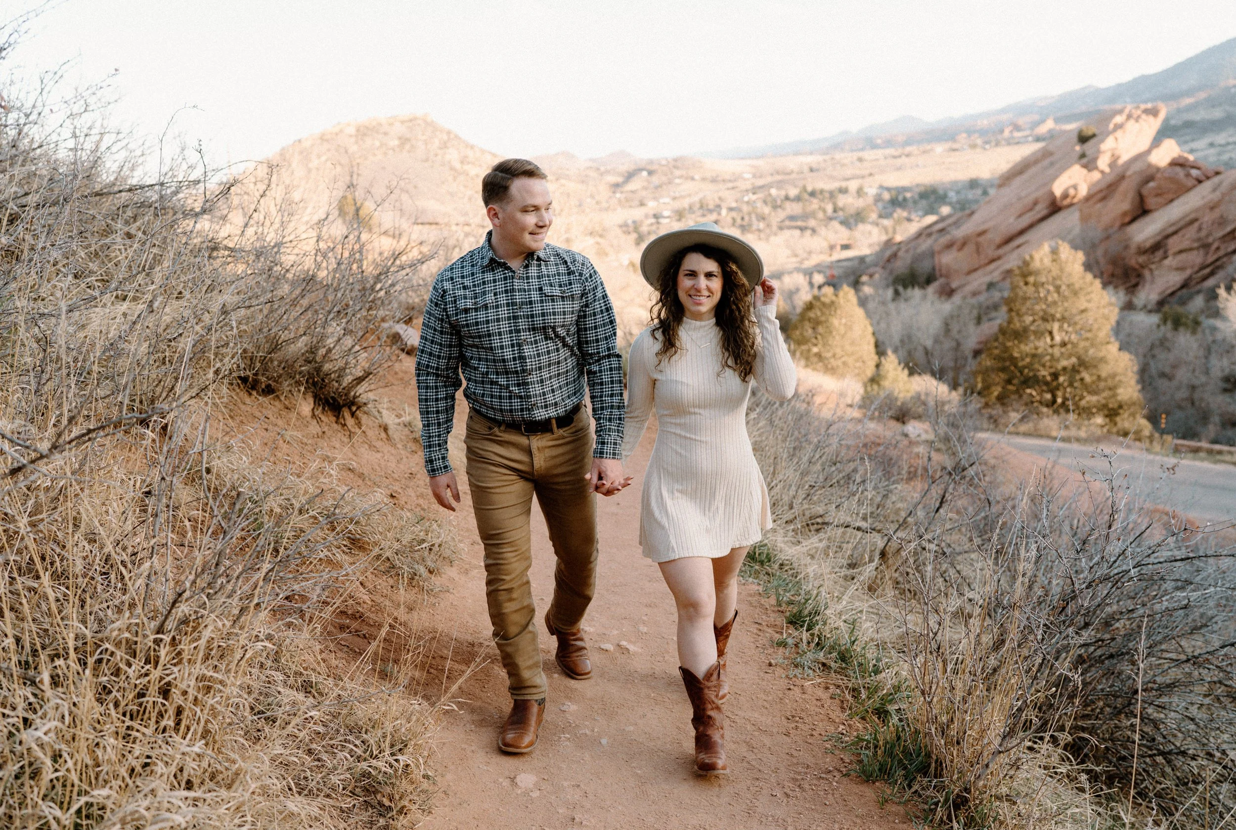 A COLORADO ENGAGEMENT SESSION AT RED ROCKS
