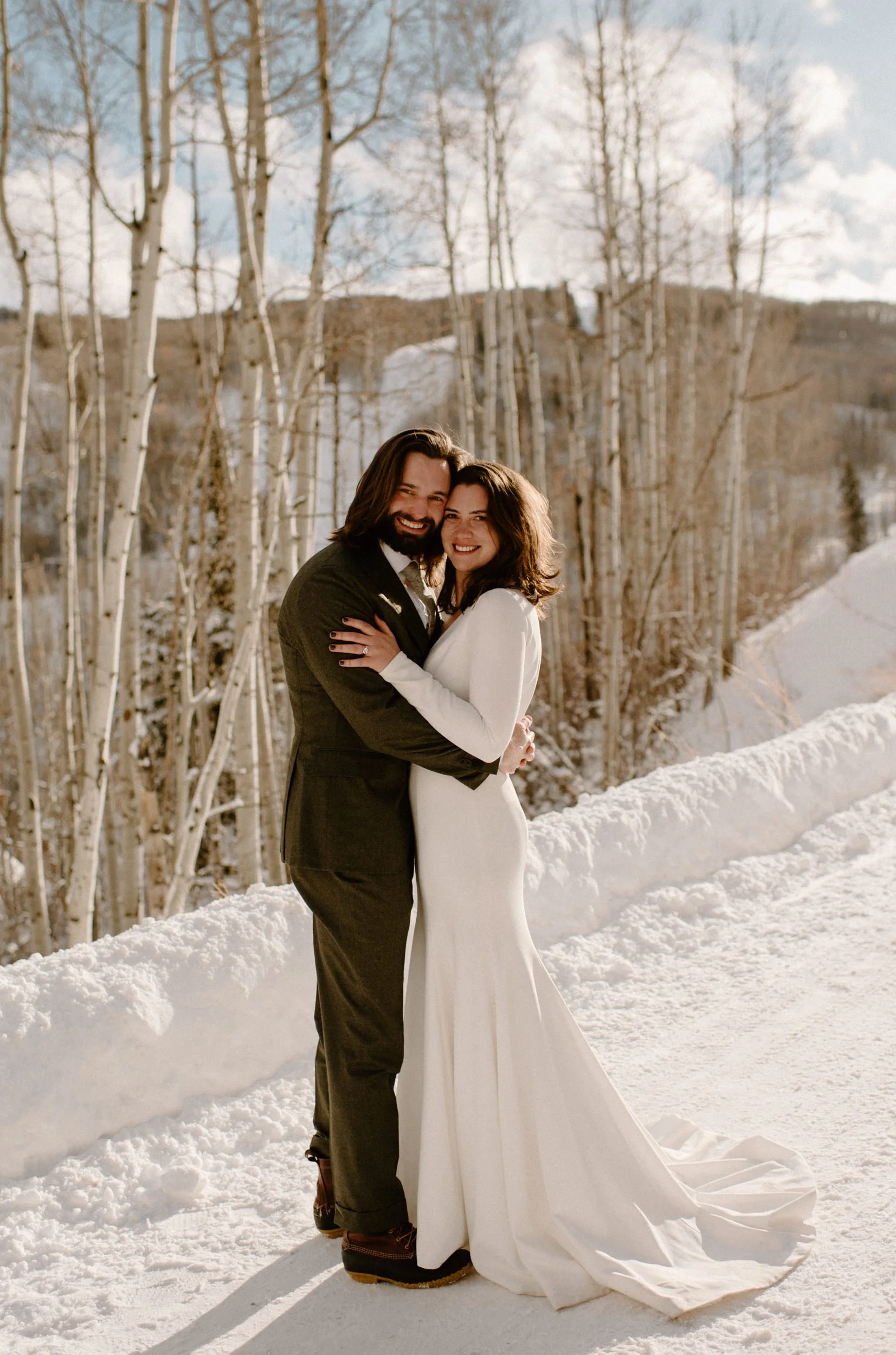  Glenwood Springs, Colorado adventure skiing elopement at Sunlight Mountain Resort. Colorado wedding and elopement photographer. Winter elopement inspiration. Snowy wedding photo ideas.  