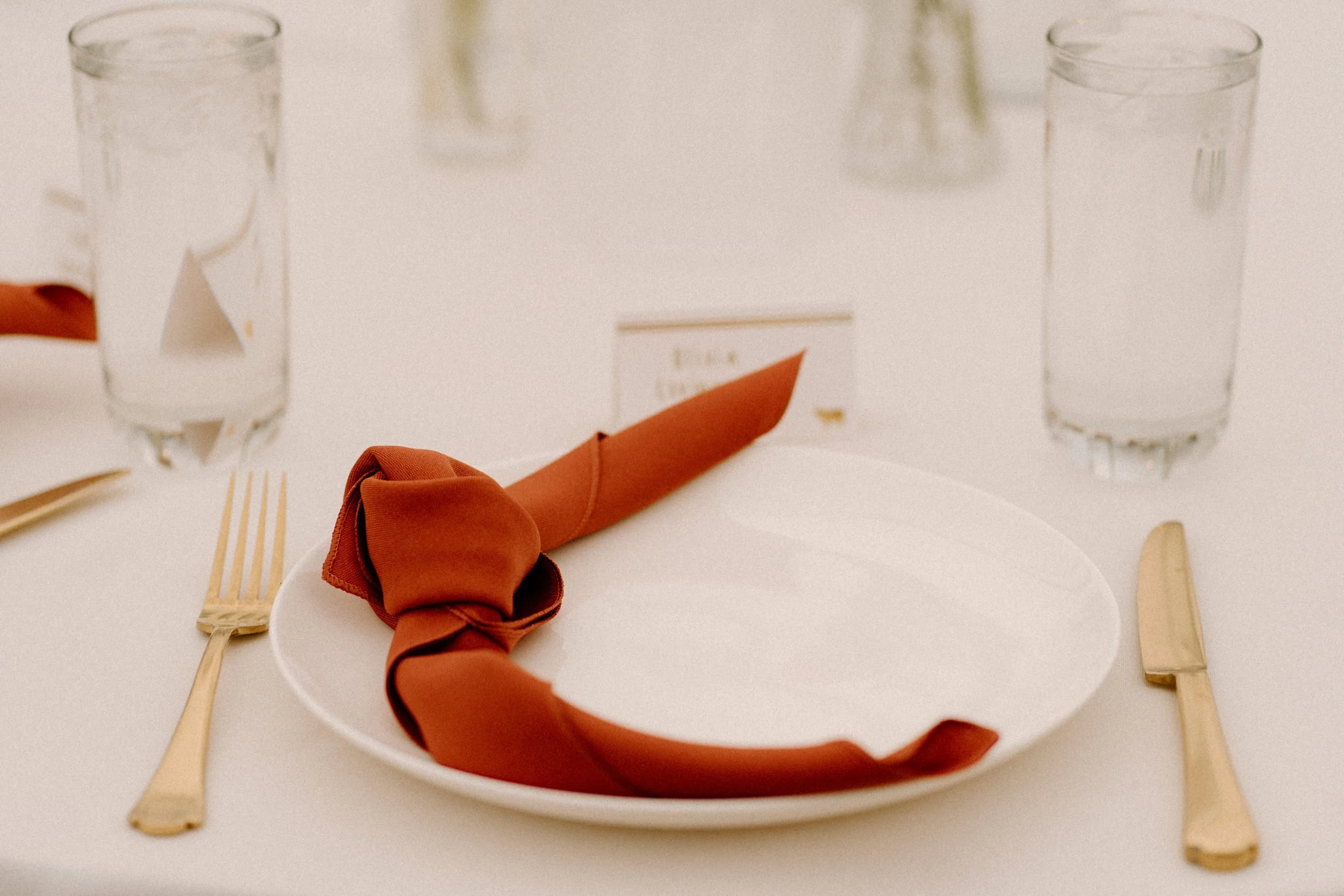Plate setup from a wedding at Blackstone Rivers Ranch