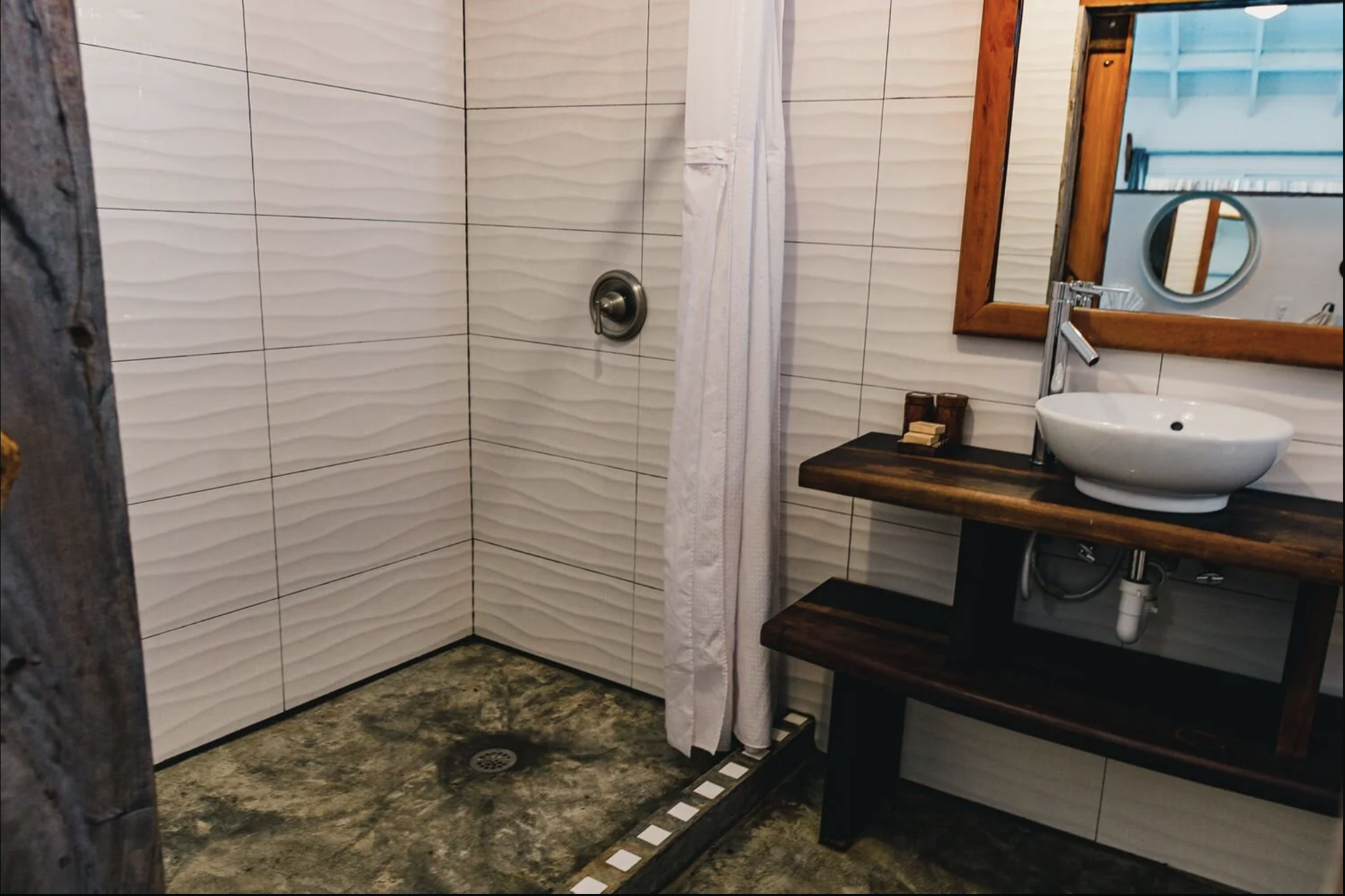 Thatch Caye Overwater Bungalow Bathroom.png