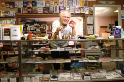 Denny Haney at Denny and Lee’s Magic Studio