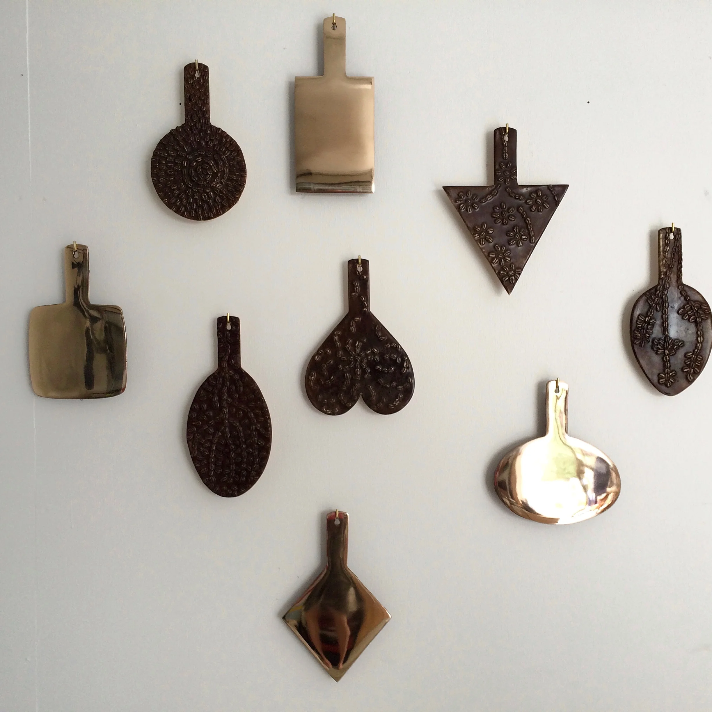 If you can’t see me I can’t see you : cast bronze & patina 2015