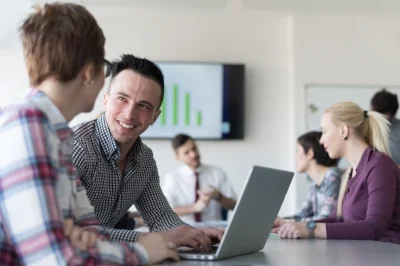 business people support.jpg