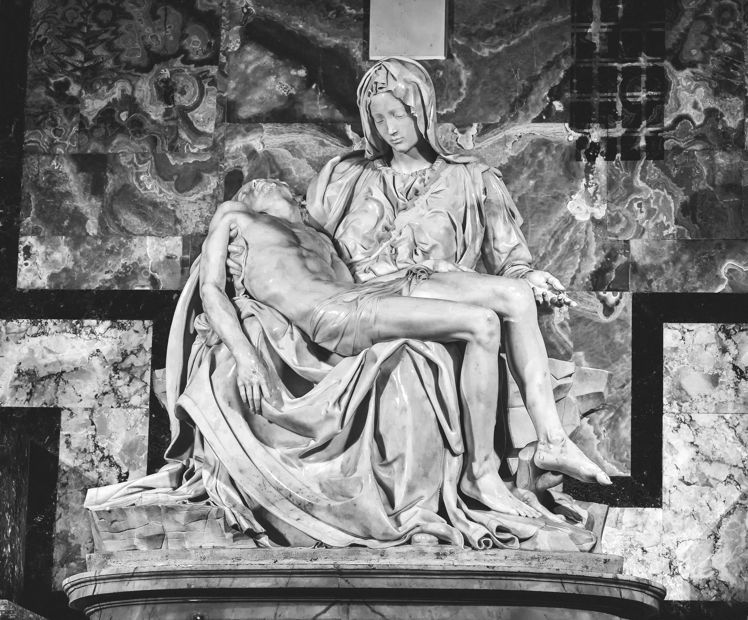 Michelangelo-Pieta-3 1499.jpg