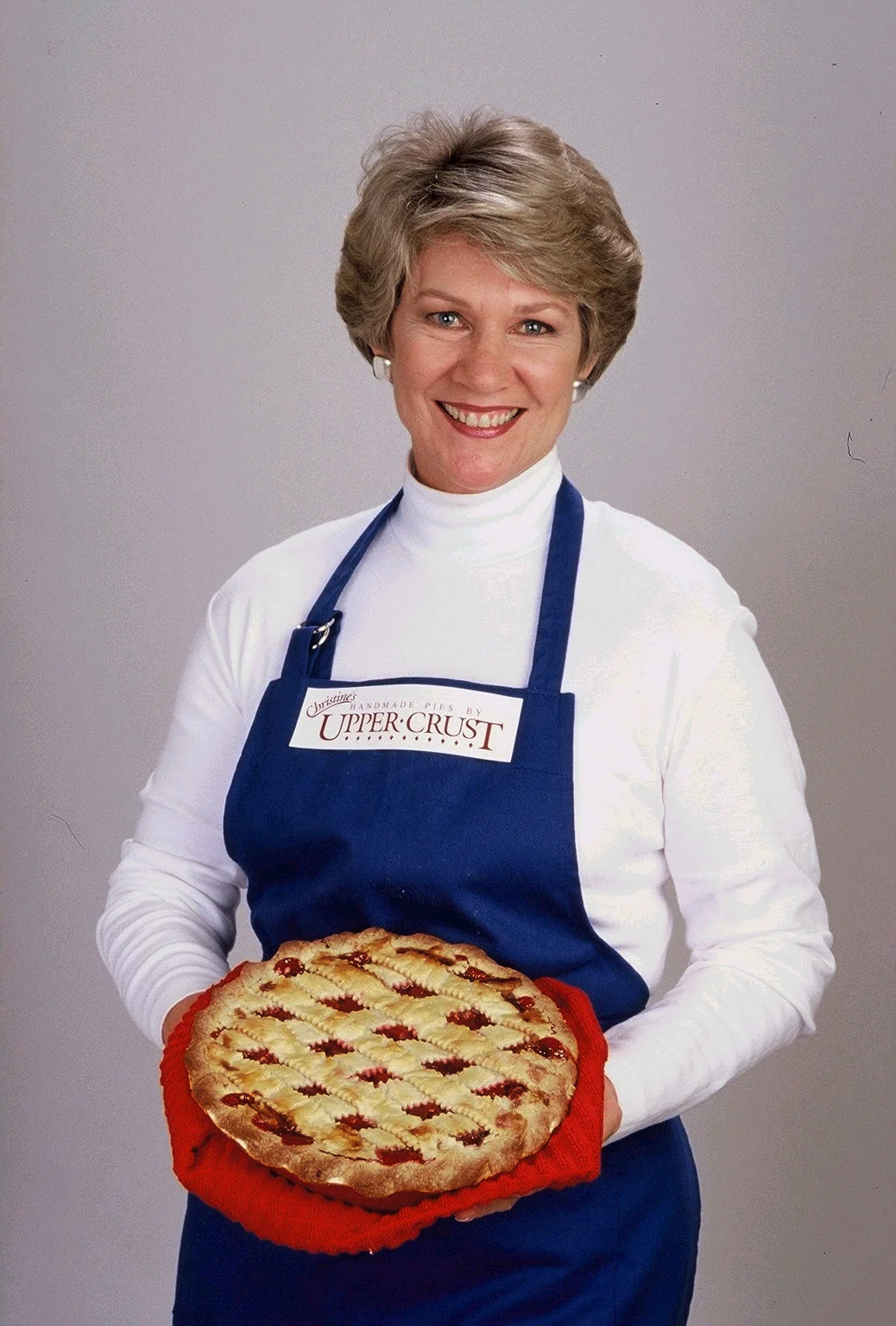 Chris_holding pie.jpg