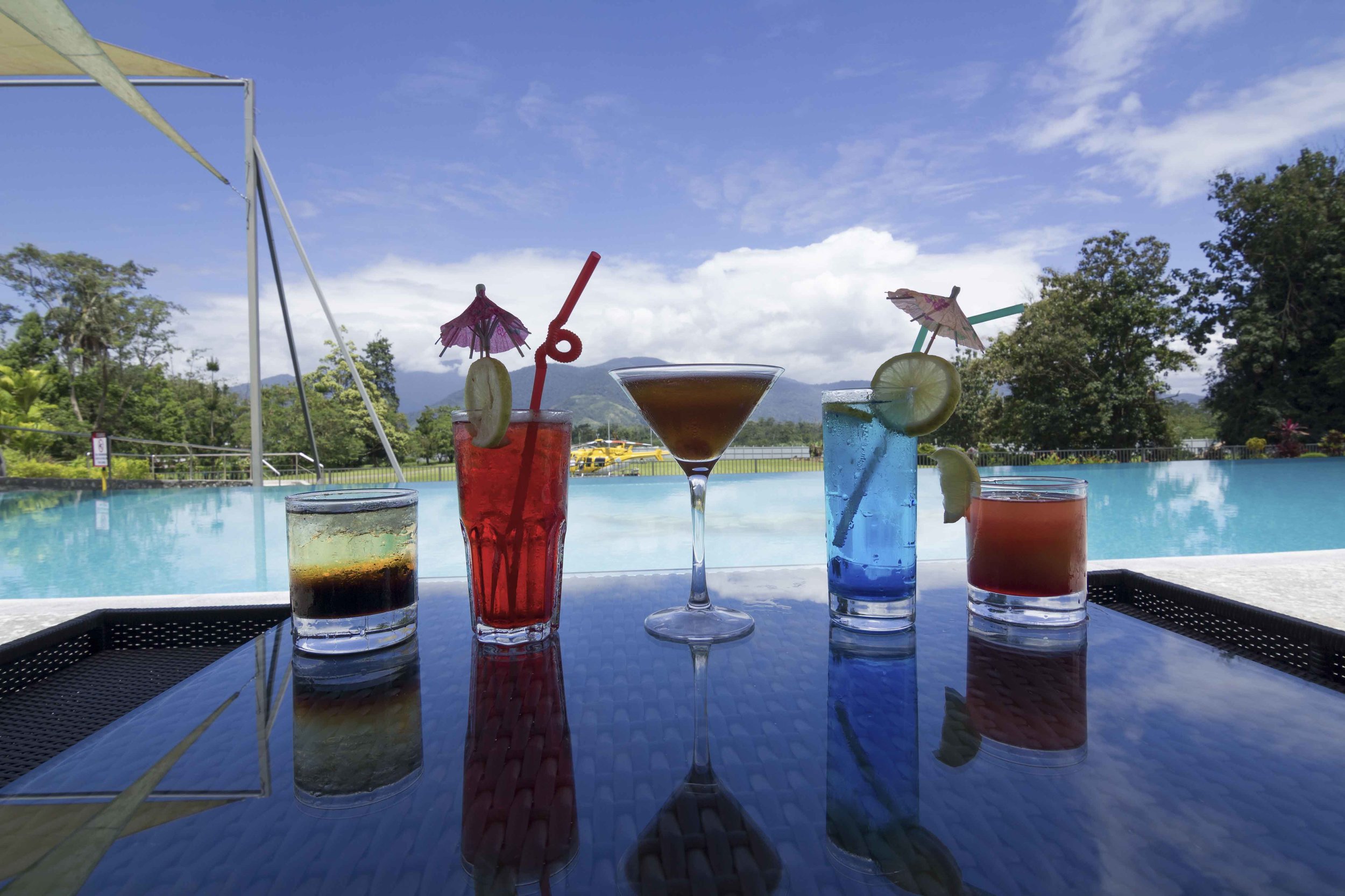 CocktailsbyPool.jpg
