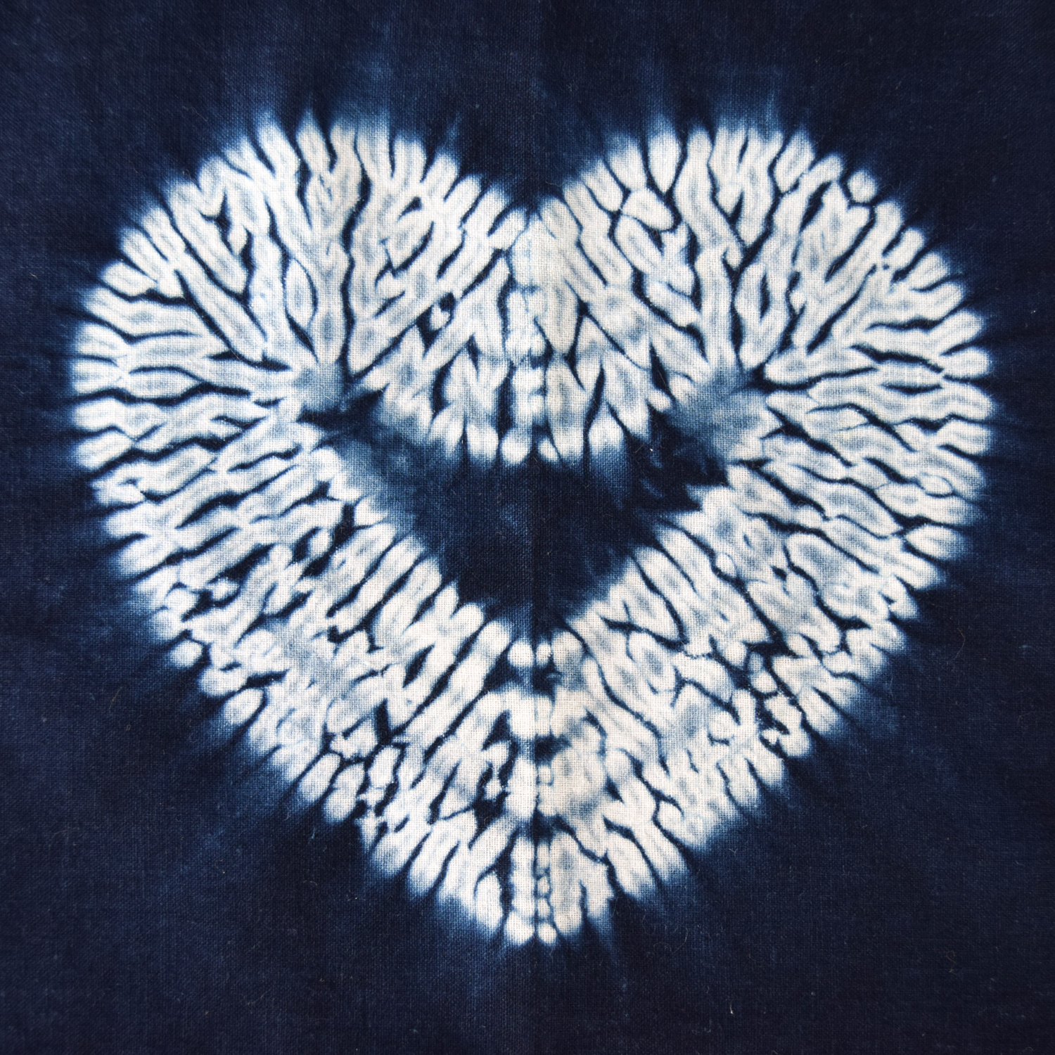 "Karamatsu" (larch) shibori heart