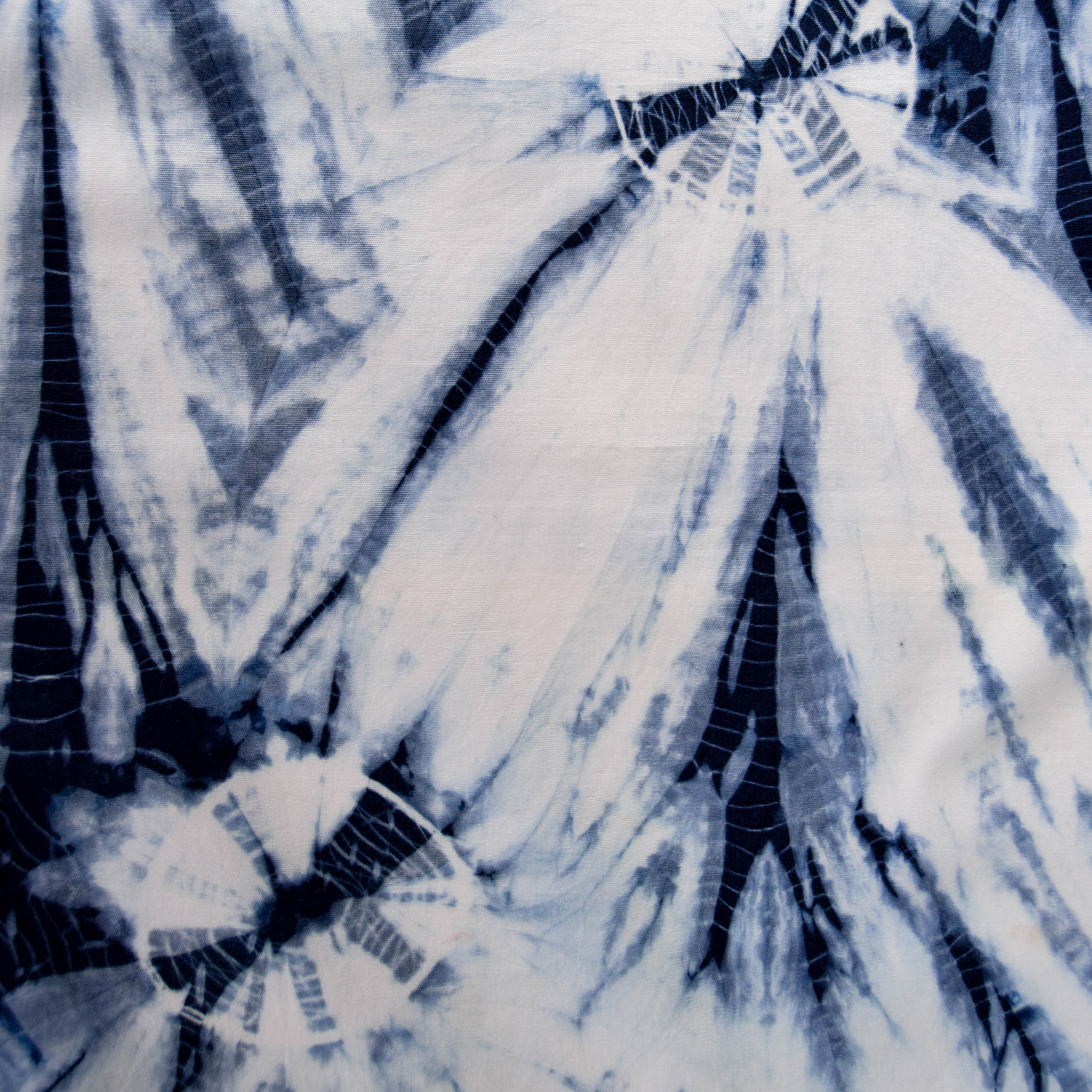 "Yanagi" (Willow) shibori