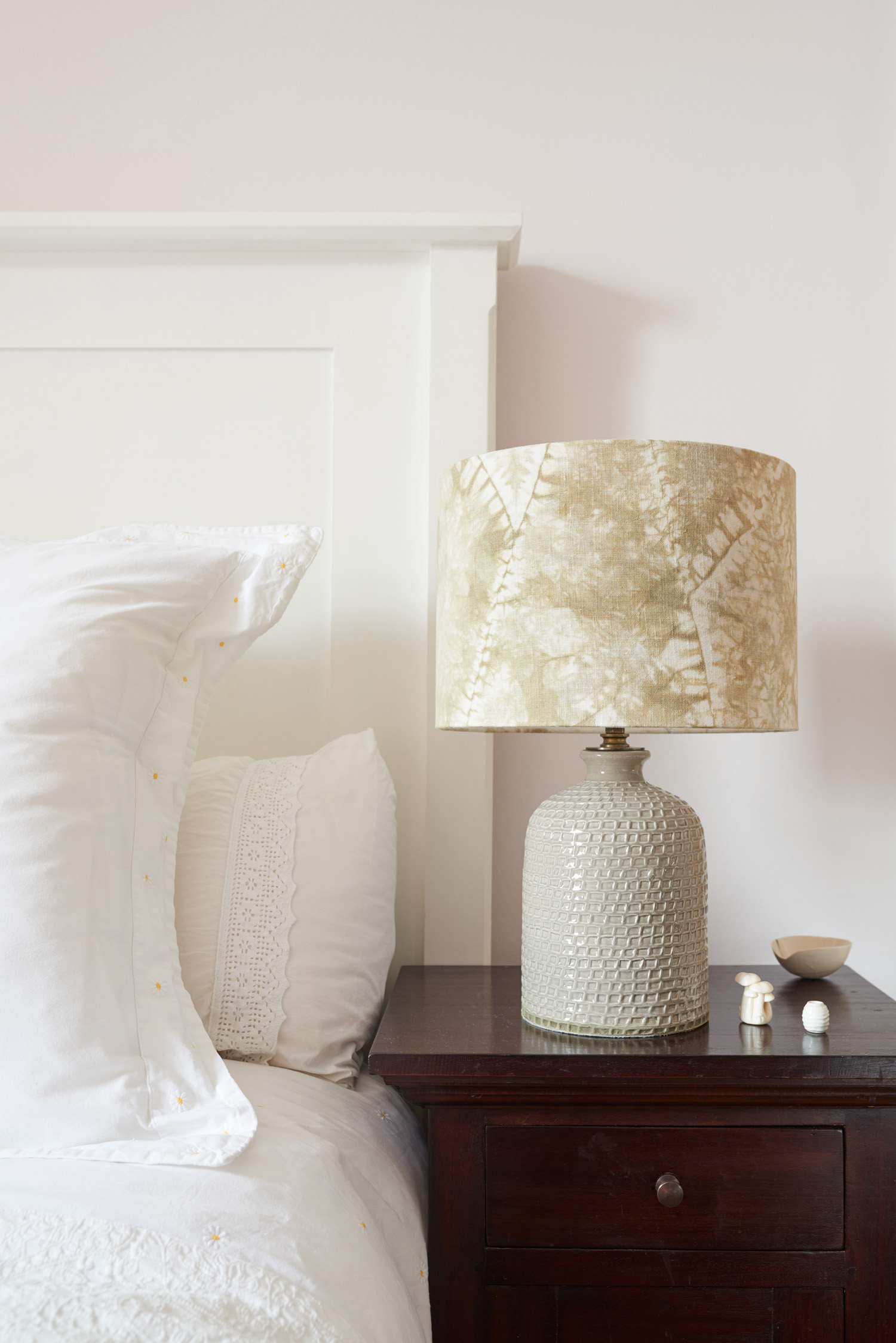 Green and white orimaki shibori lampshade - guest bedroom unlit