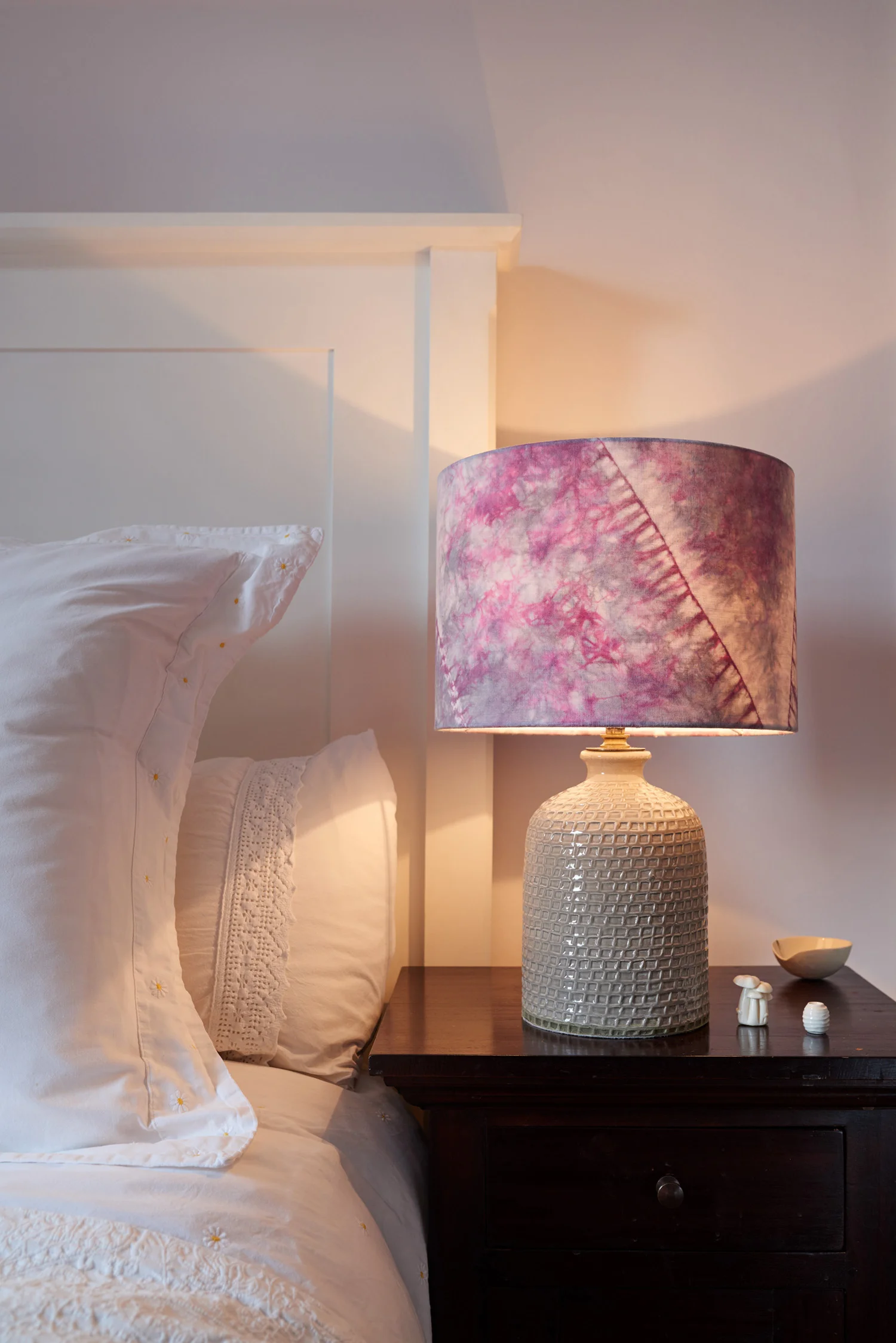 Pink, grey and white orimaki shibori lampshade - guest bedroom lit