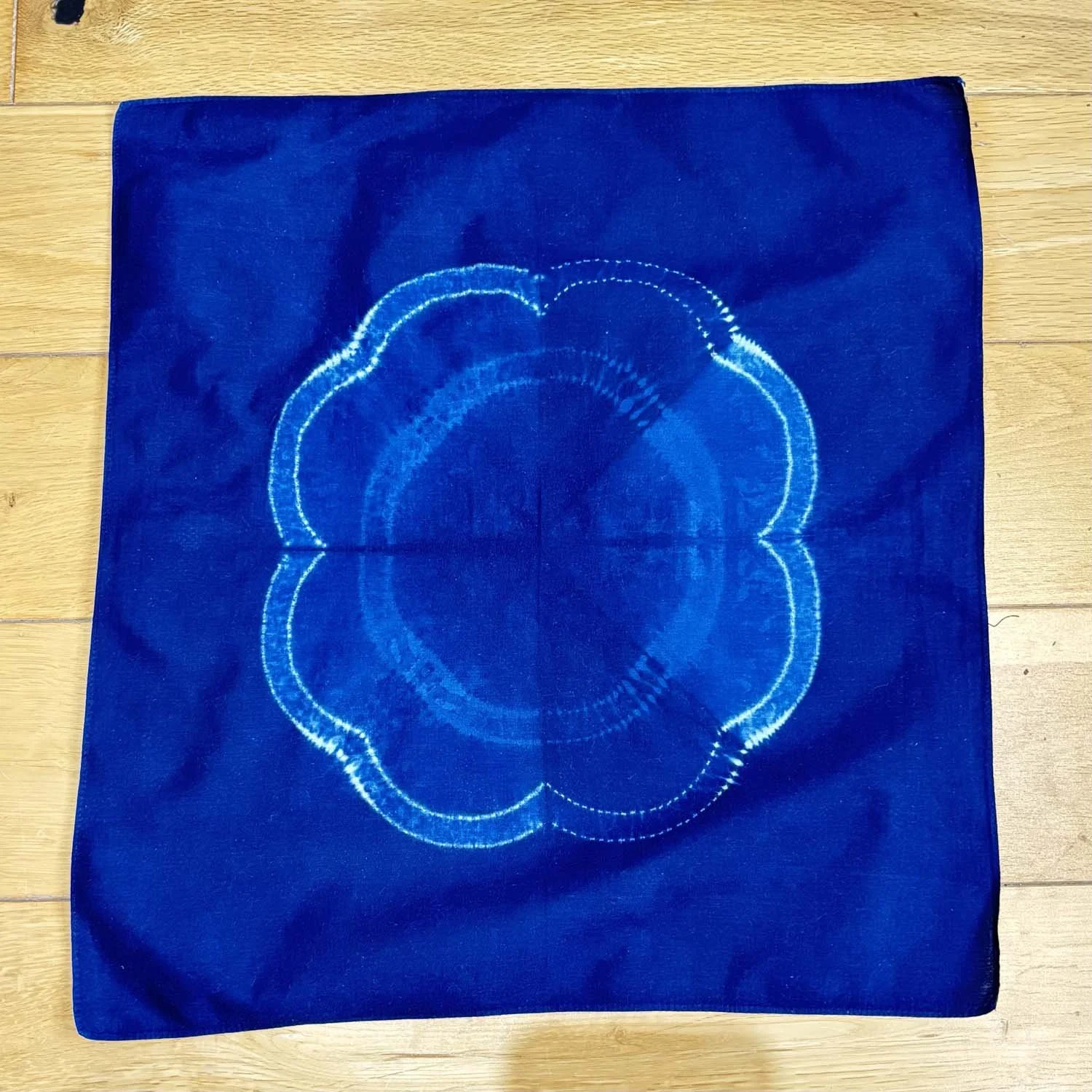 Romor Designs handkerchief - H281 - Quarter folded curves.jpg