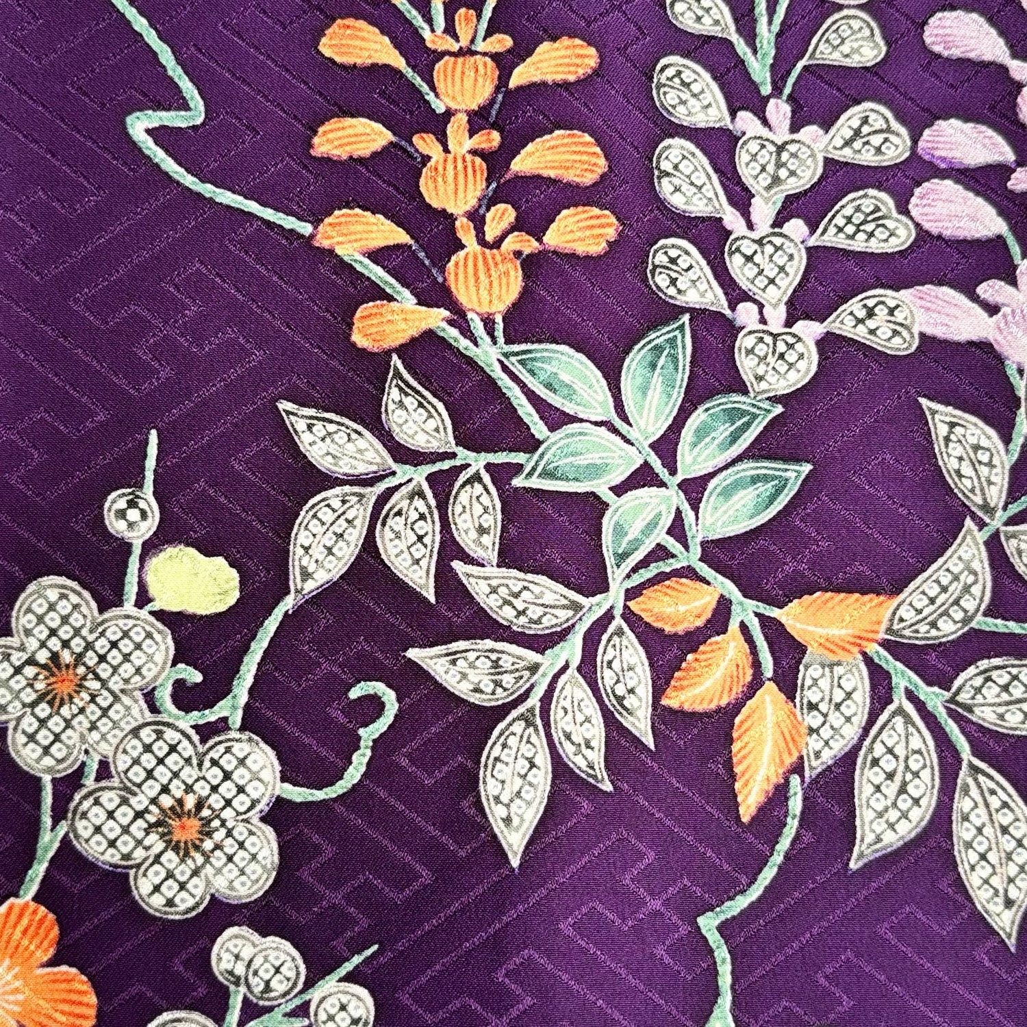 VS407-2-Kimono-silk-loop-scarf---closeup.jpg