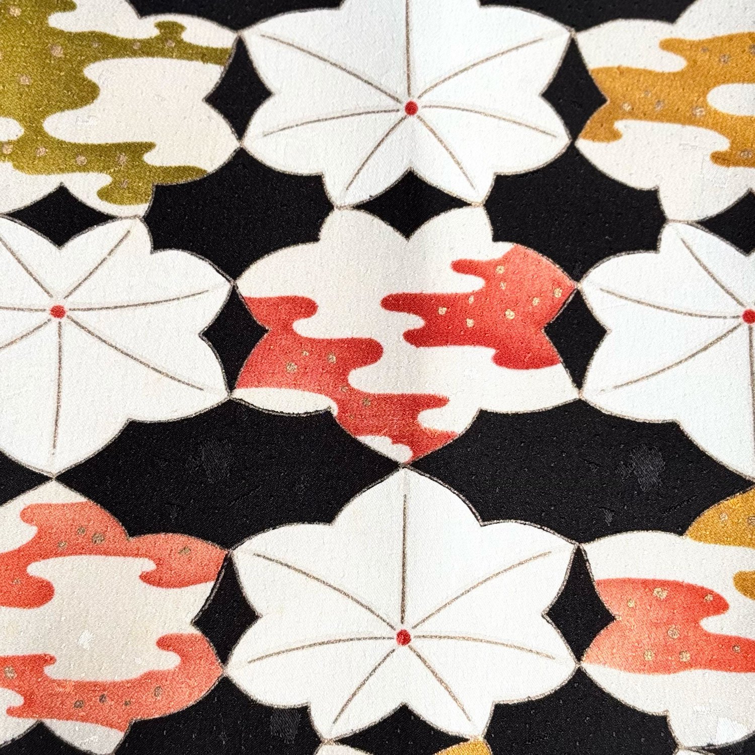 VS412-Kimono-silk-loop-scarf---closeup.jpg