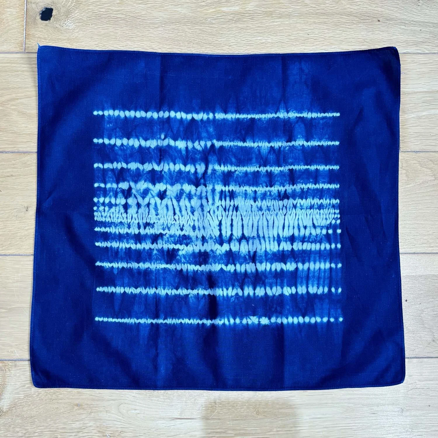 Romor Designs handkerchief - H278 - Parallel lines stitched.jpg