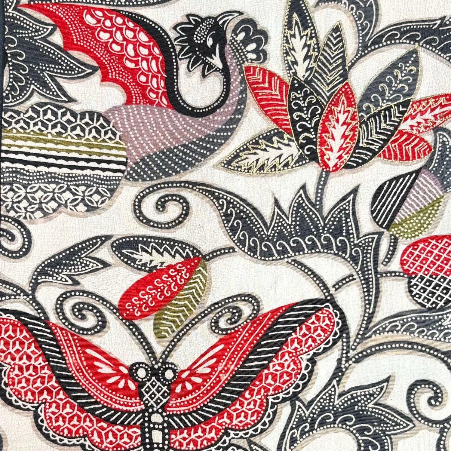 VS401-Kimono-silk-loop-scarf---closeup.jpg