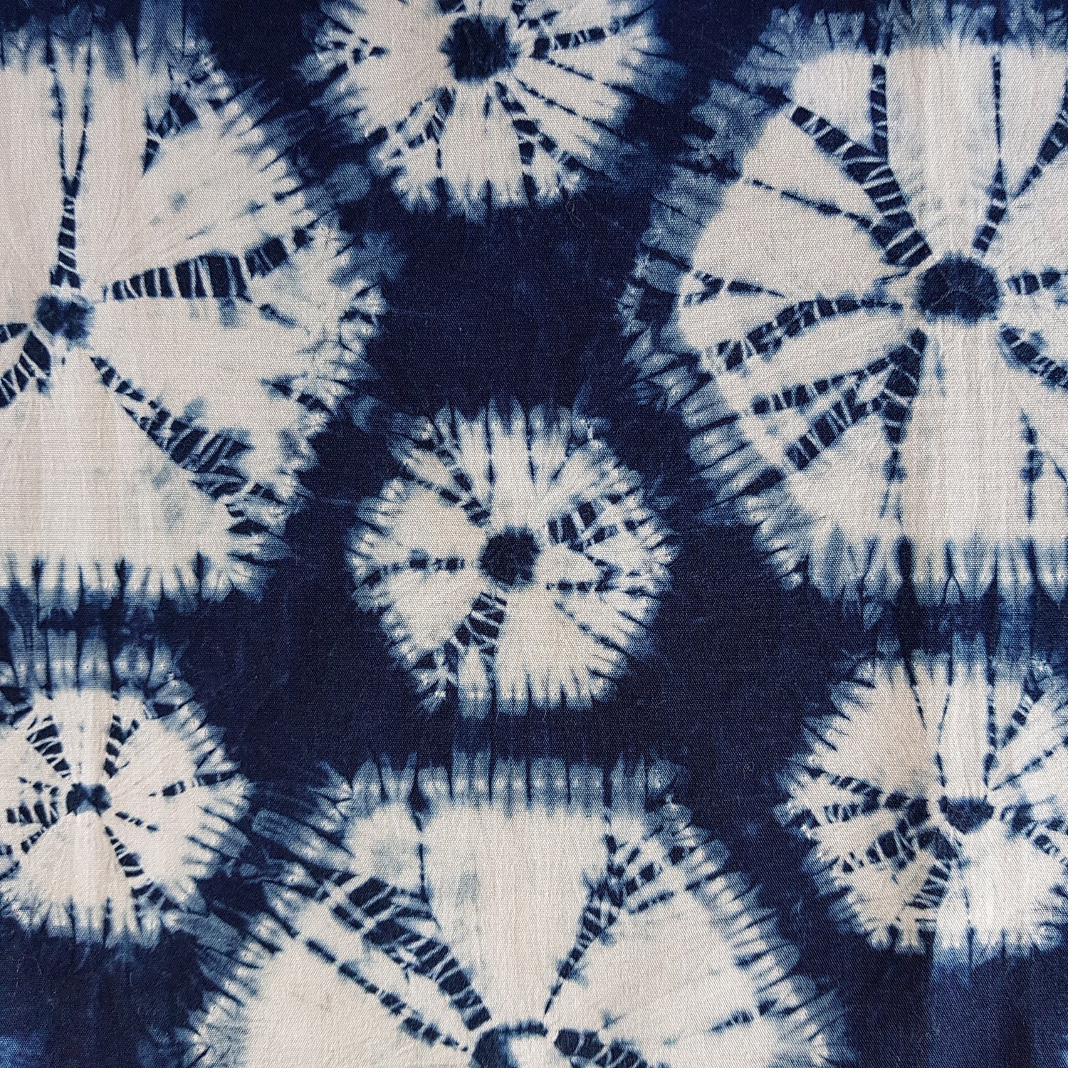 Makiage shibori hexagons