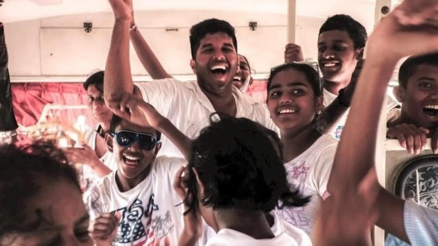 Tour Buses to Sri Lanka's Battlefields