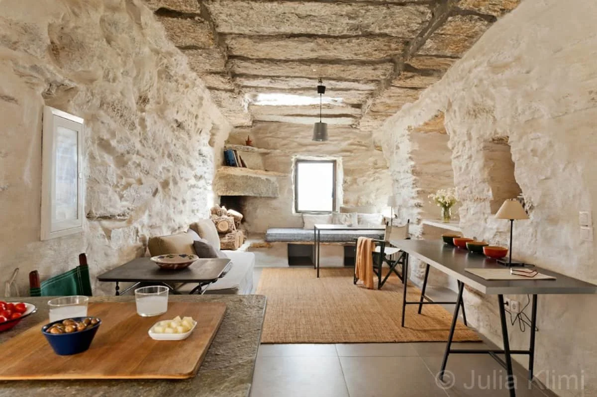 Item #8: 4-NIGHT STAY AT RURAL FARMHOUSE, KEA (Copy)