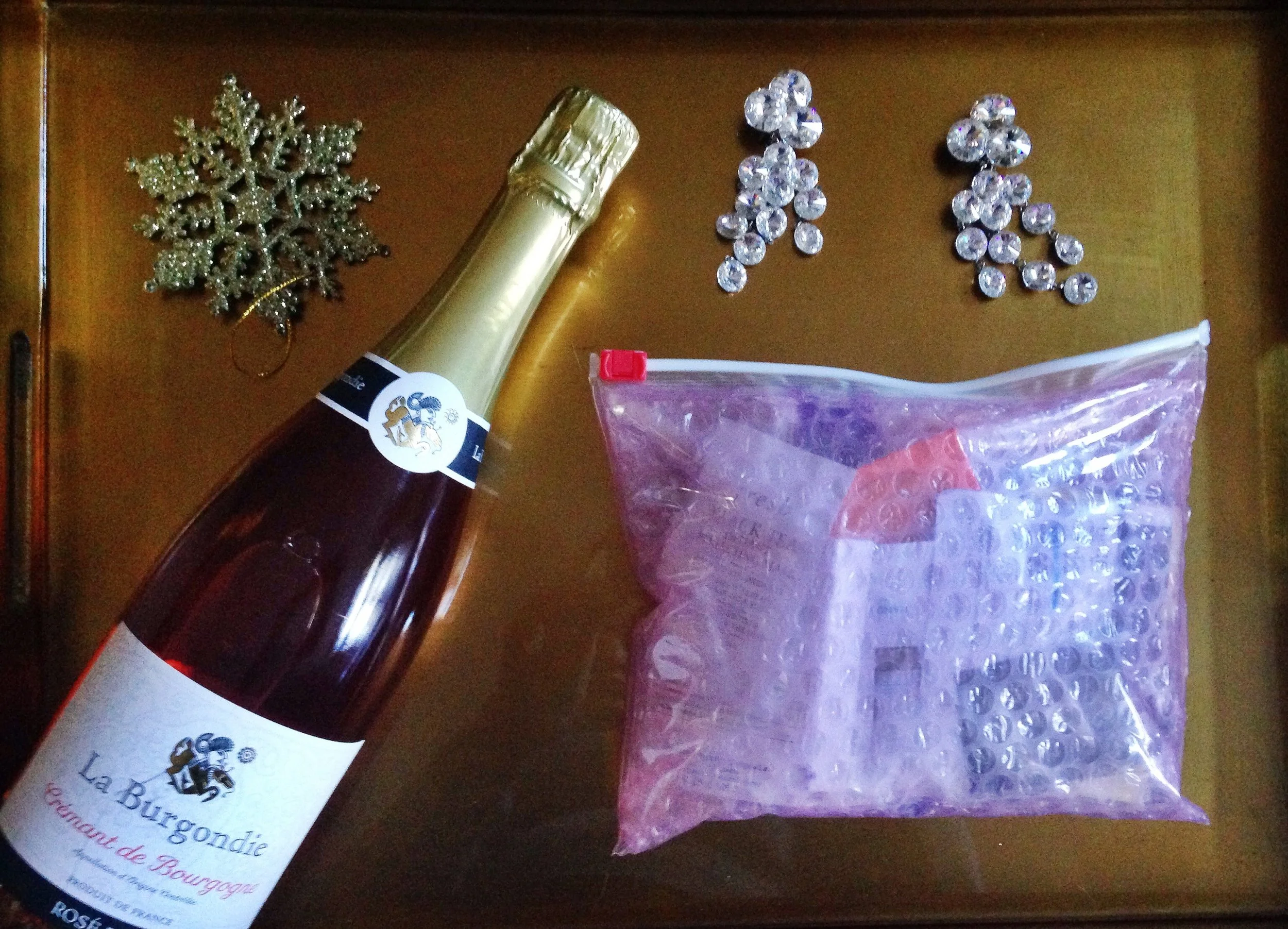 This is BIG. Huge. A Holiday Giveaway!