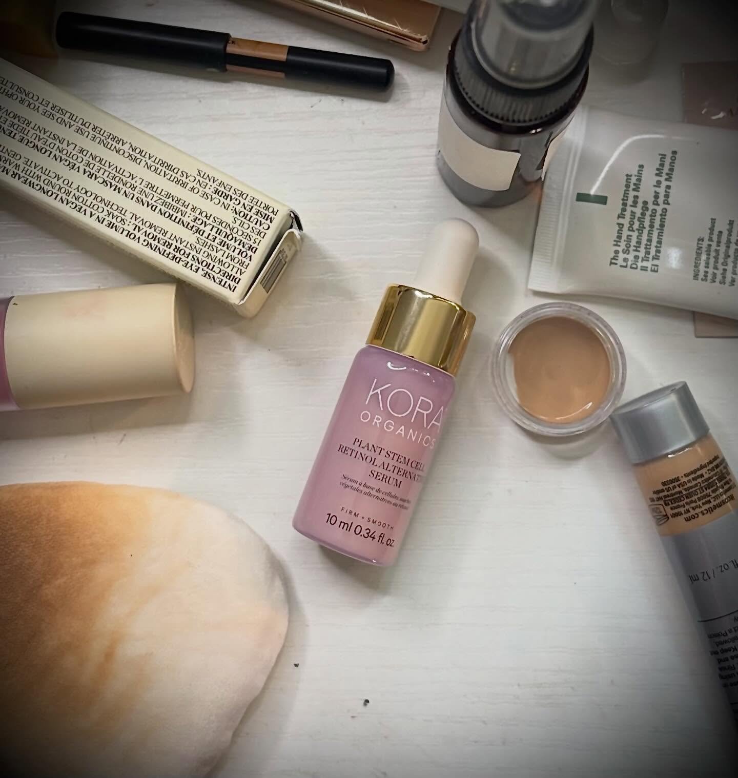 Can't have good makeup without good skin, and retinol is one of those products that does amazing hints for your skin...unless you can't tolerate it. This retinol alternative is amazing! I'd still start out slow to see how your skin reacts, but it is 