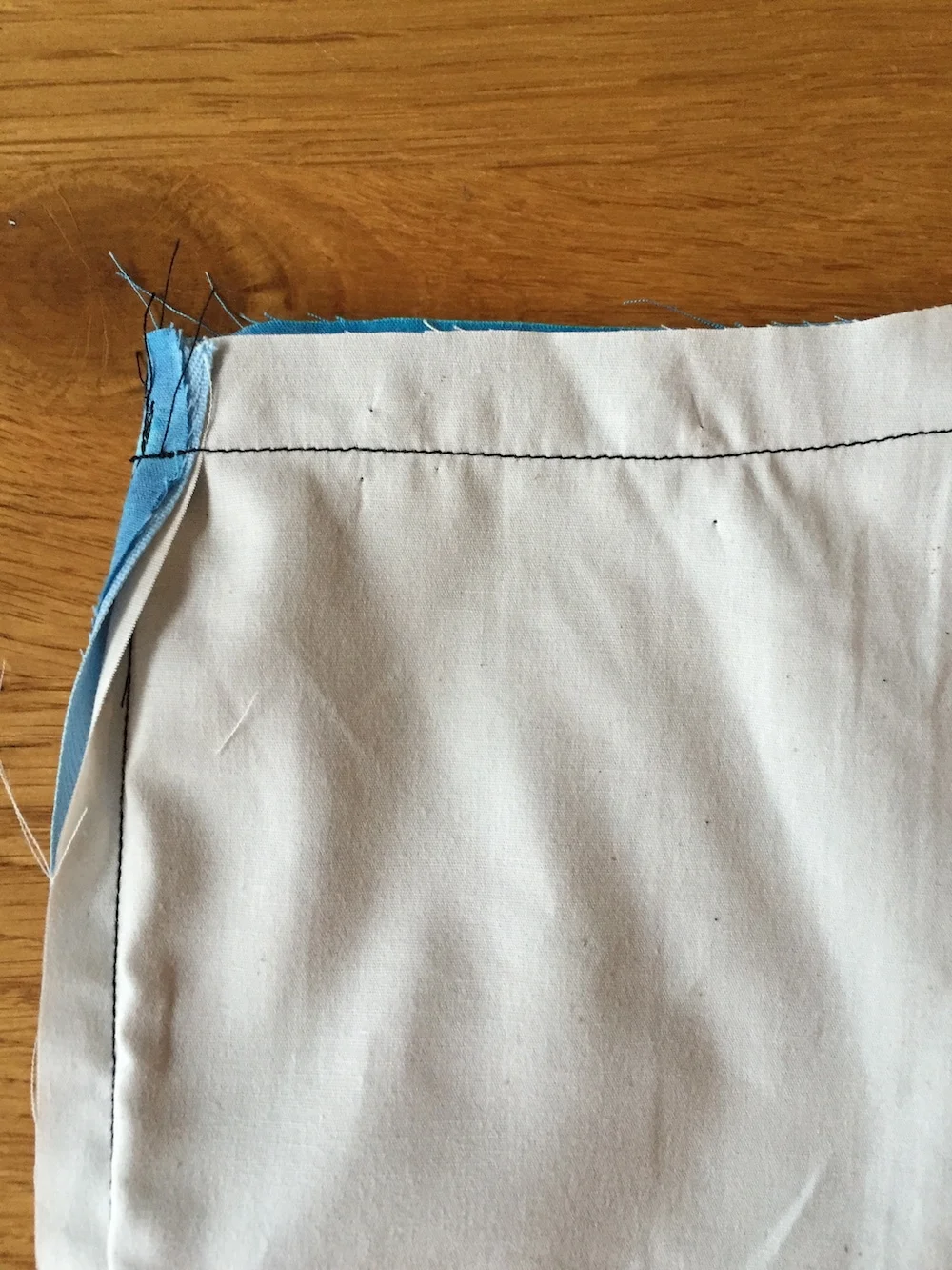 How to sew an invisible zip with a lining tutorial 5.jpg