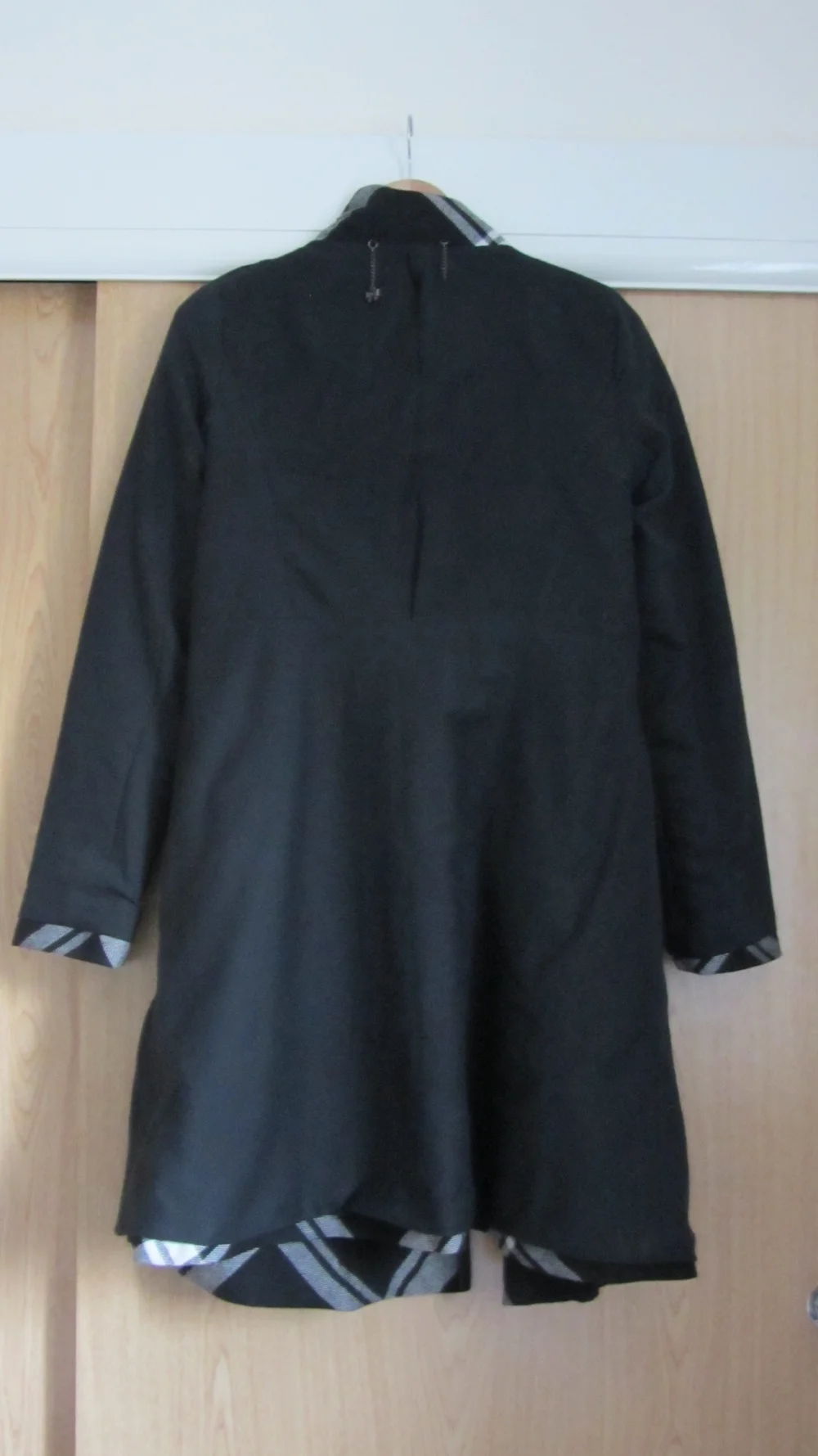 How to replace a coat lining tutorial 6.jpg