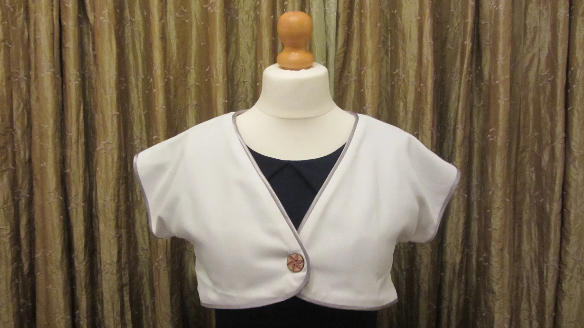 Jennifer Lauren Afternoon Bolero hack thumbnail.JPG
