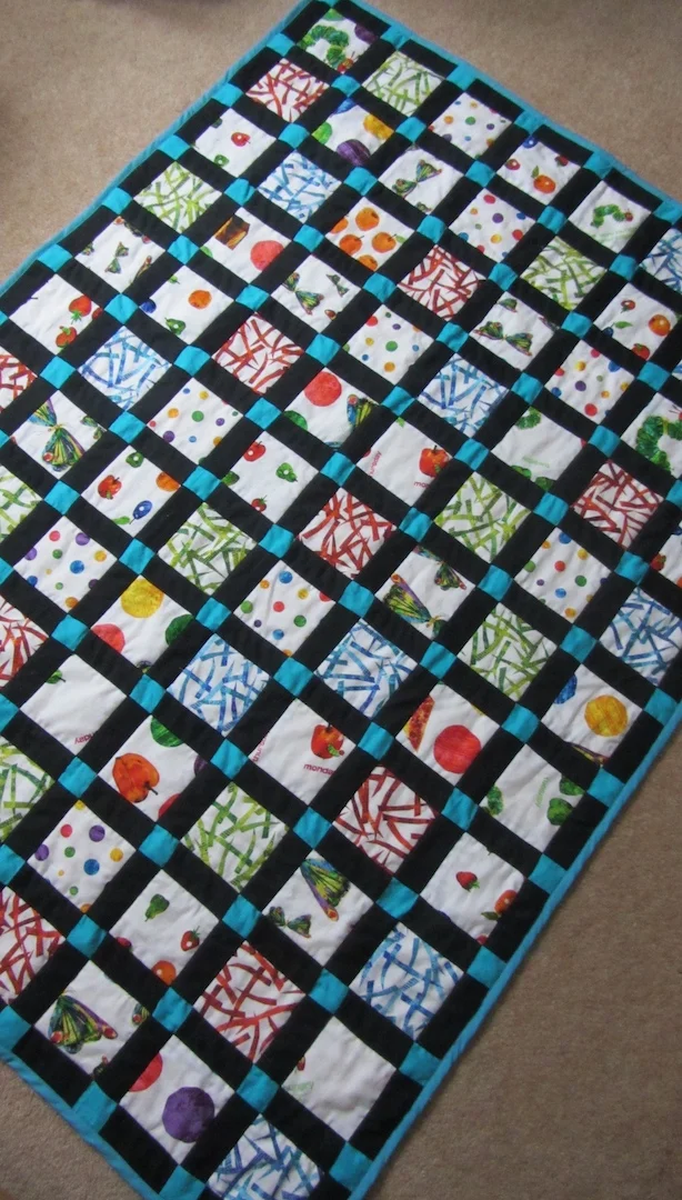 Hungary Caterpillar Quilt Thumbnail.jpg