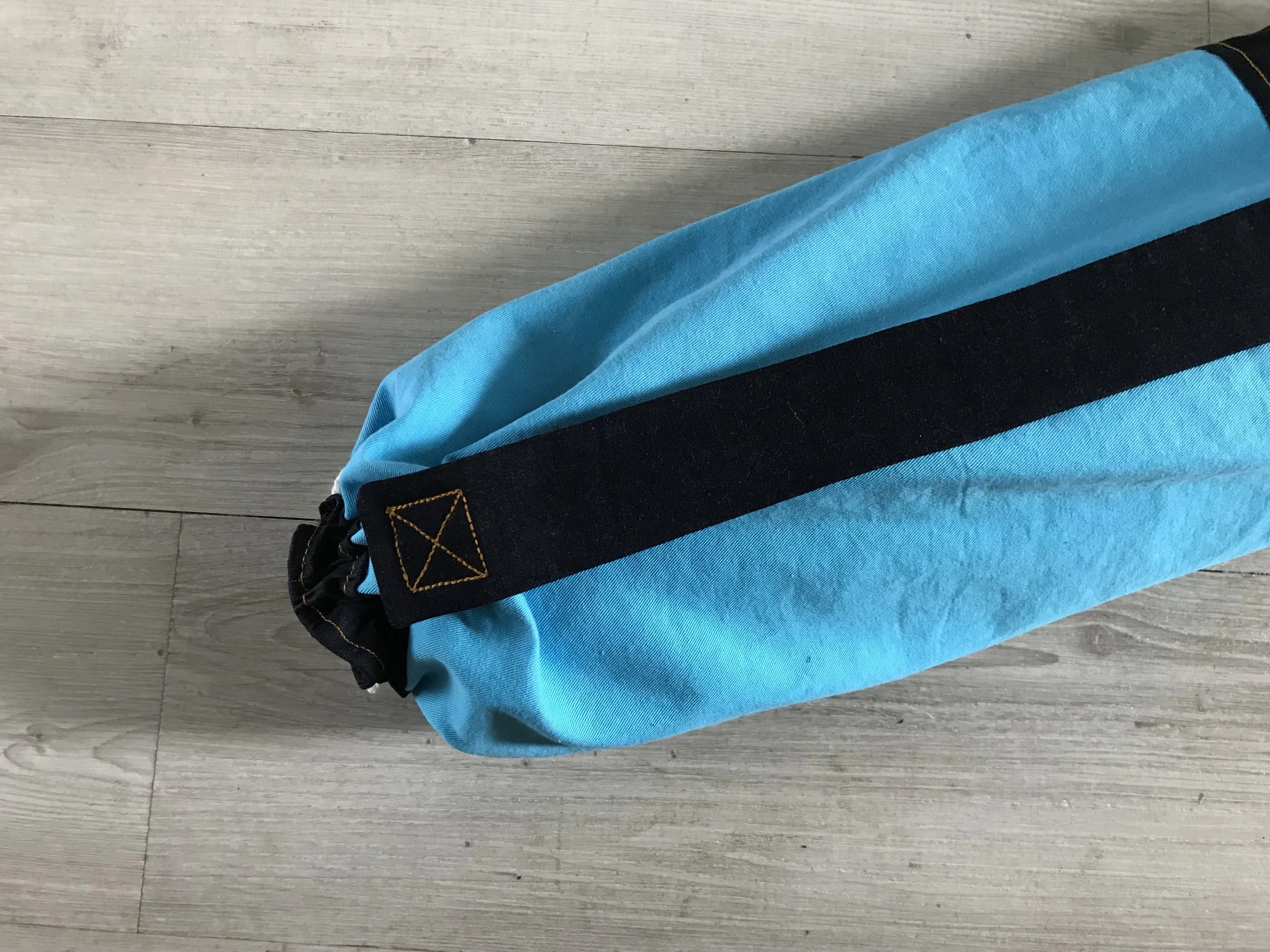 How to make a yoga mat bag thumbnail.jpg